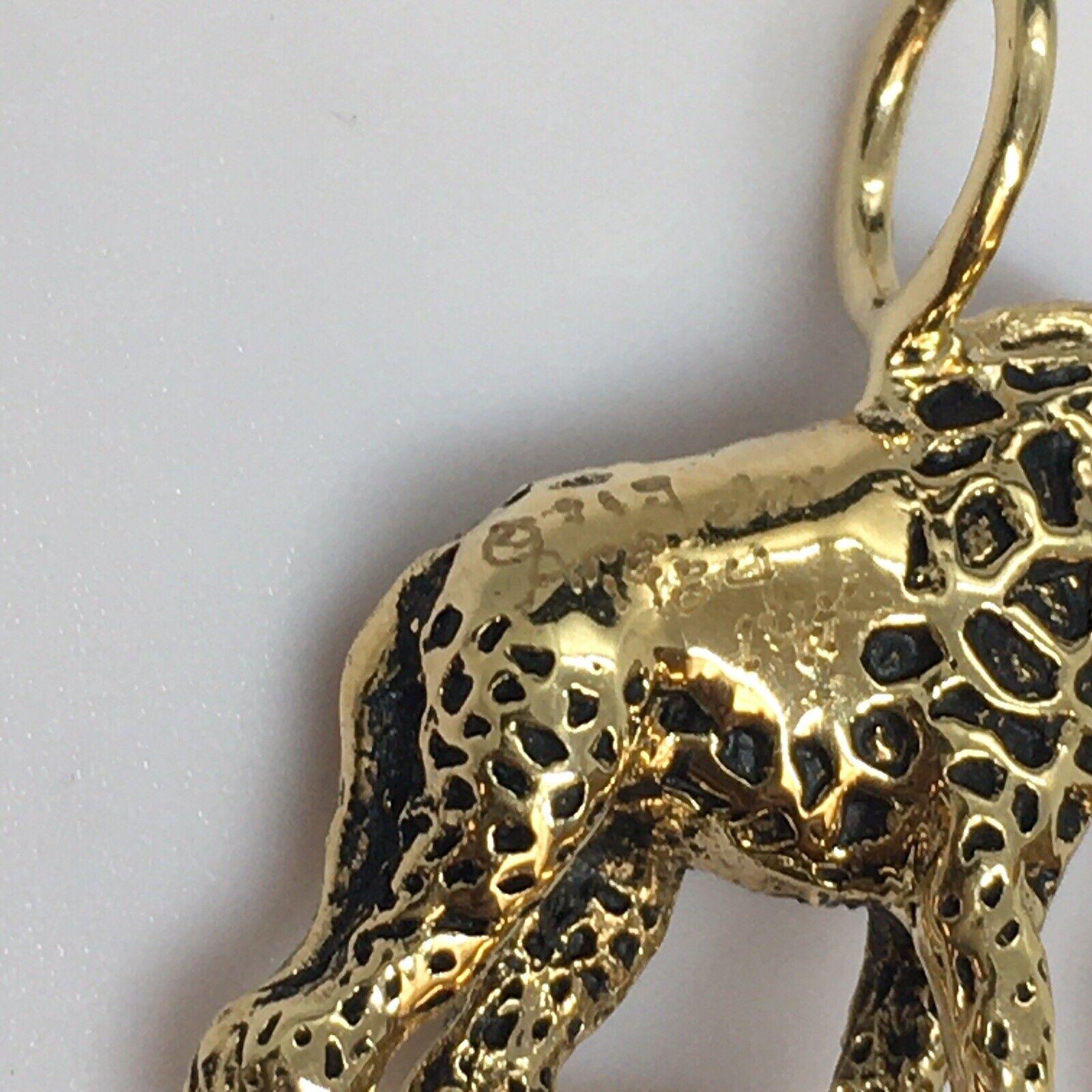 Moderne G & G Appleby Collier girafe de marche en or jaune 14 carats, diamants et émail en vente