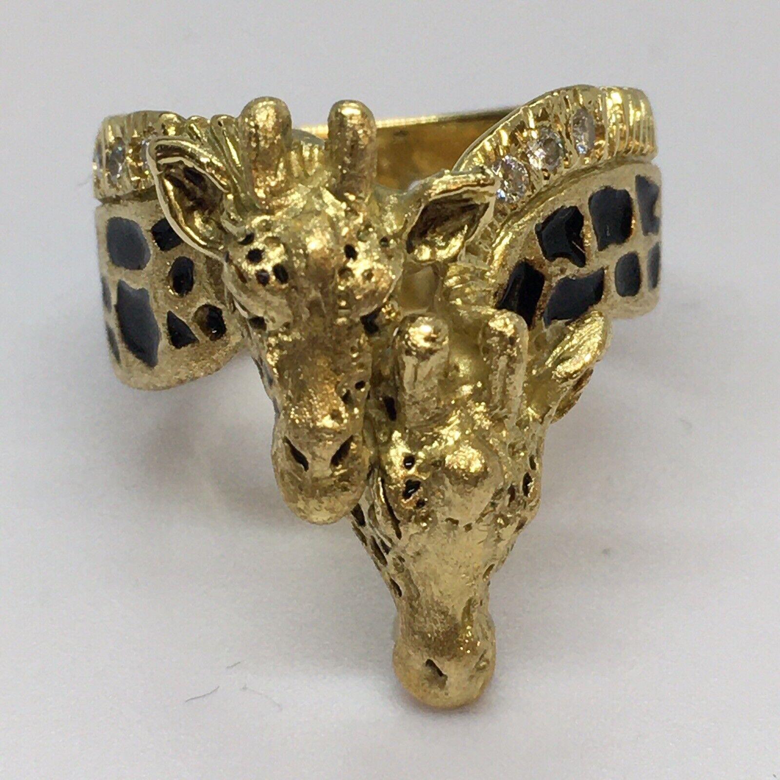 Modernist G & G Appleby 18 Karat Yellow Gold Diamond and Enamel Double Giraffe Ring For Sale