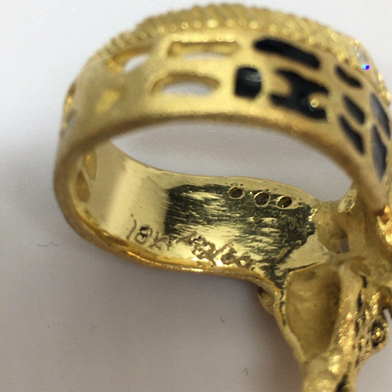 G & G Appleby 18 Karat Yellow Gold Diamond and Enamel Double Giraffe Ring In Good Condition For Sale In Santa Monica, CA