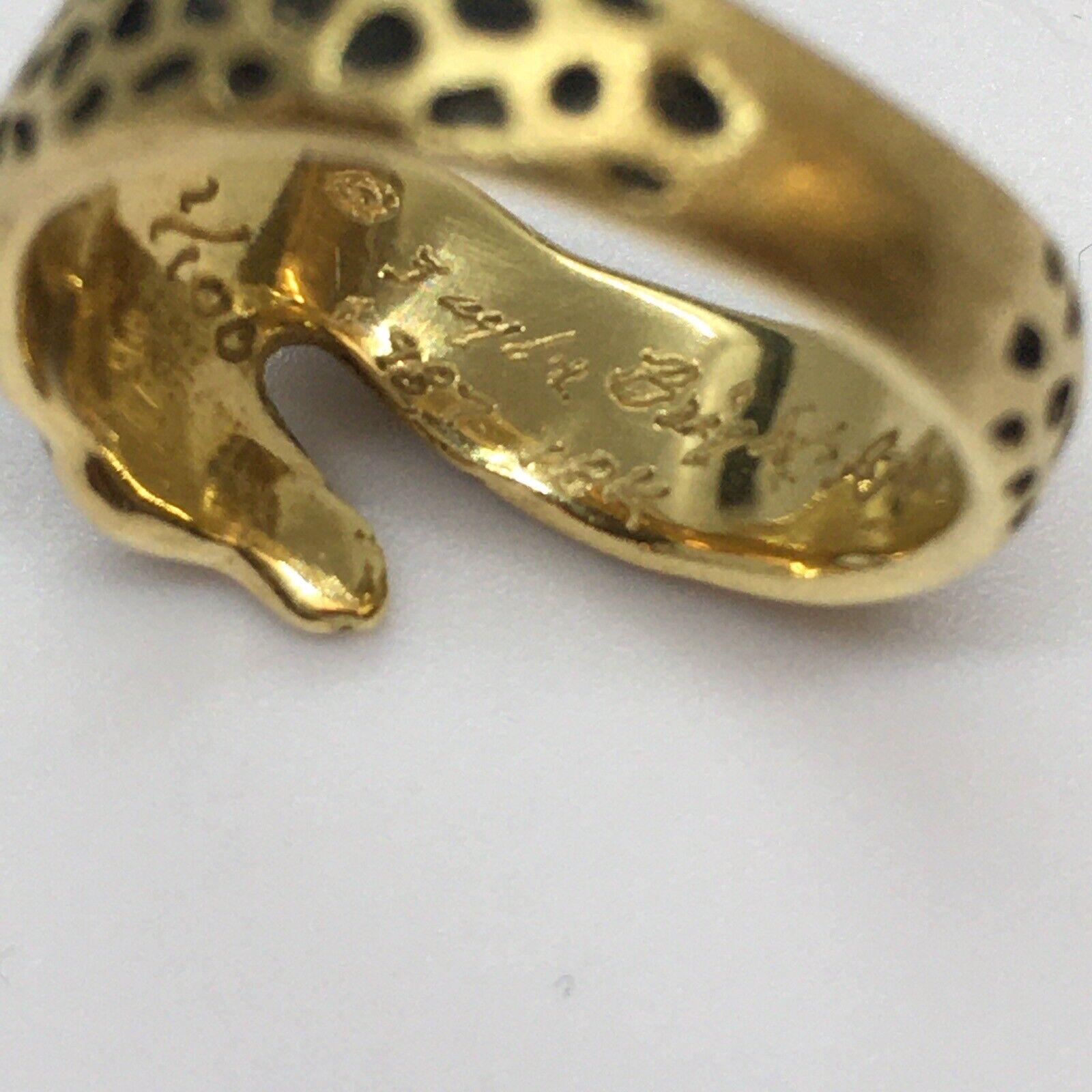 Modernist G & G Appleby 18 Karat Yellow Gold Enamel Double Giraffe Ring For Sale
