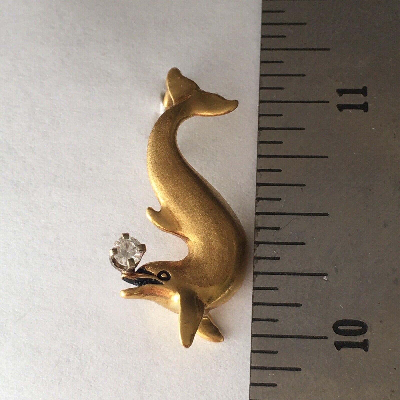 Artisan g & g Appleby 18K Yellow Gold Playful Dolphin 3D Charm Pendant Signed Copyright For Sale
