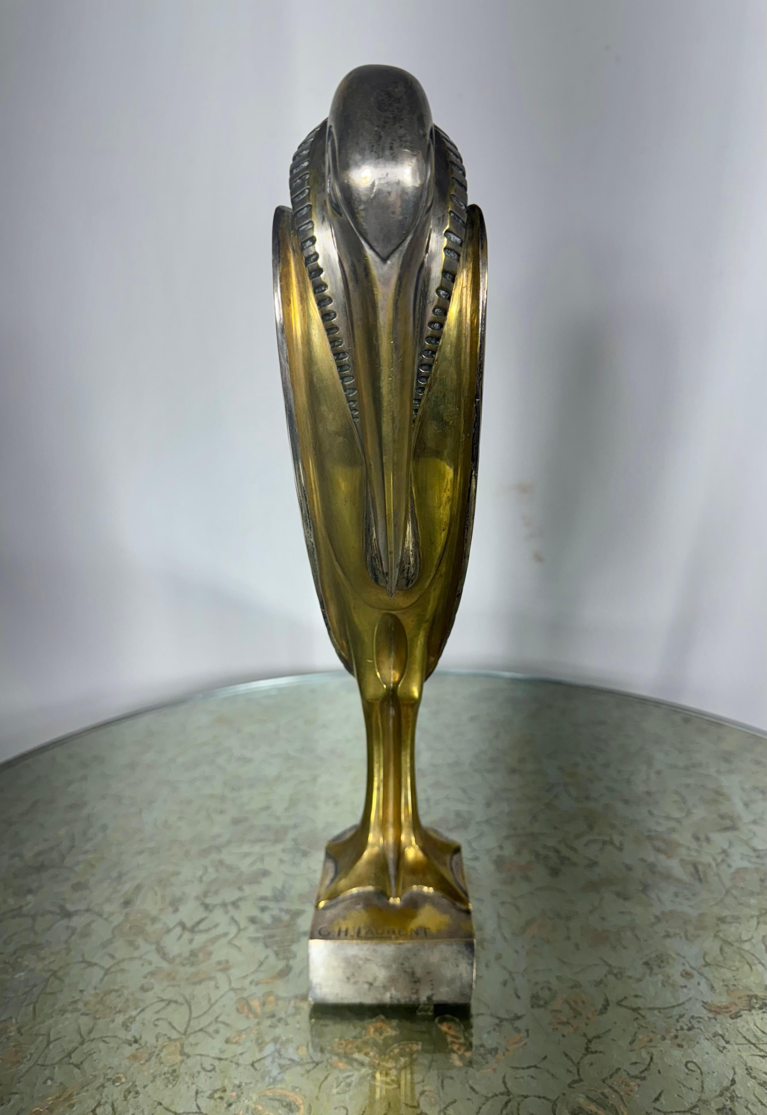 Francese G. H. Laurent (francese) 1920 Art Deco a due toni con un airone stilizzato in bronzo in vendita