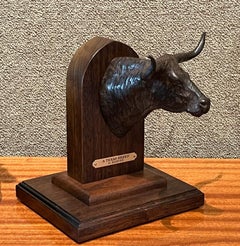 „A TEXAS BREED“  G. HARVEY SculPTURE. BRONZE TEXAS LONGHORN SKULPTUR