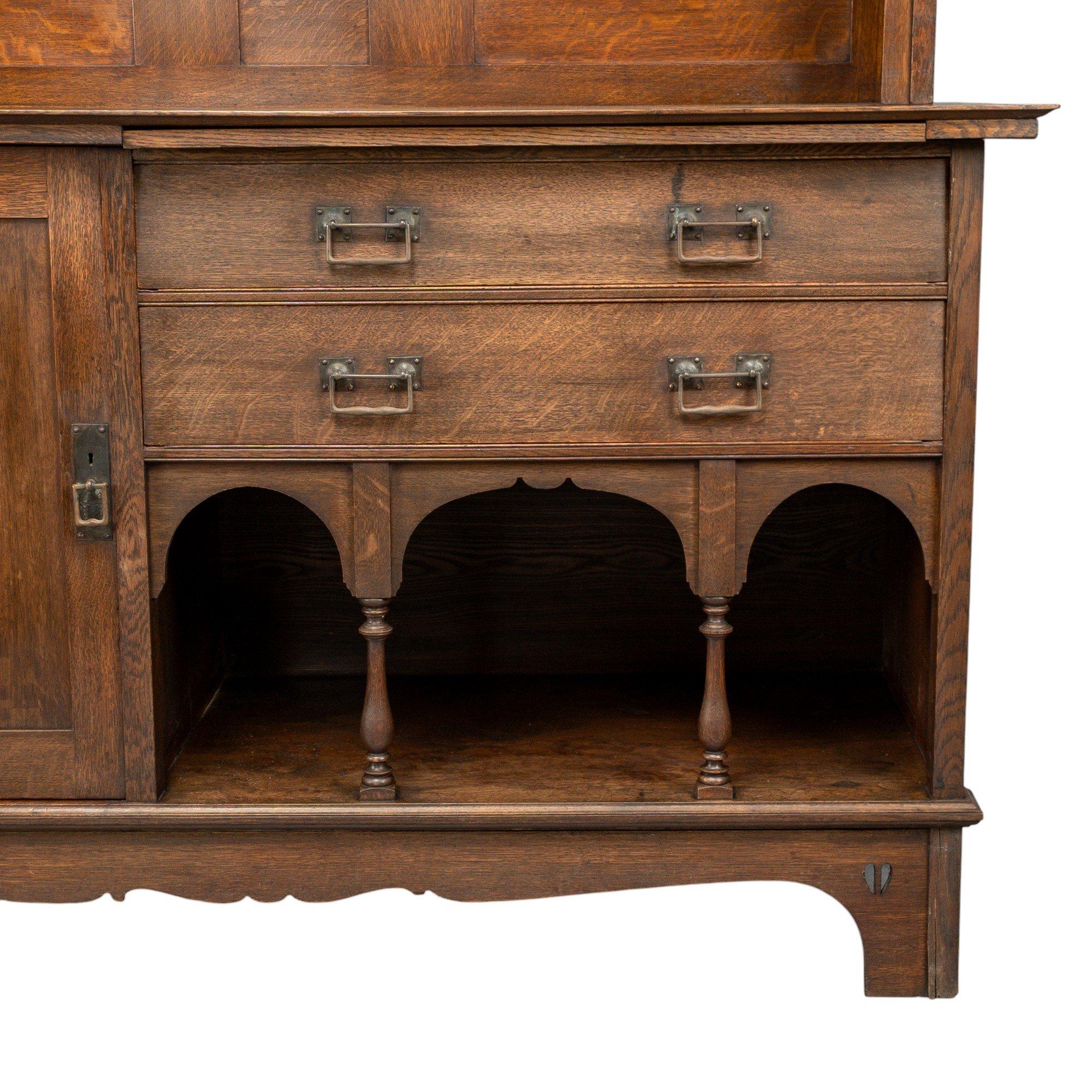G. M. Ellwood, Credenza in stile Arts & Crafts Glasgow in Oak di Bath Cabinet Makers in vendita 2