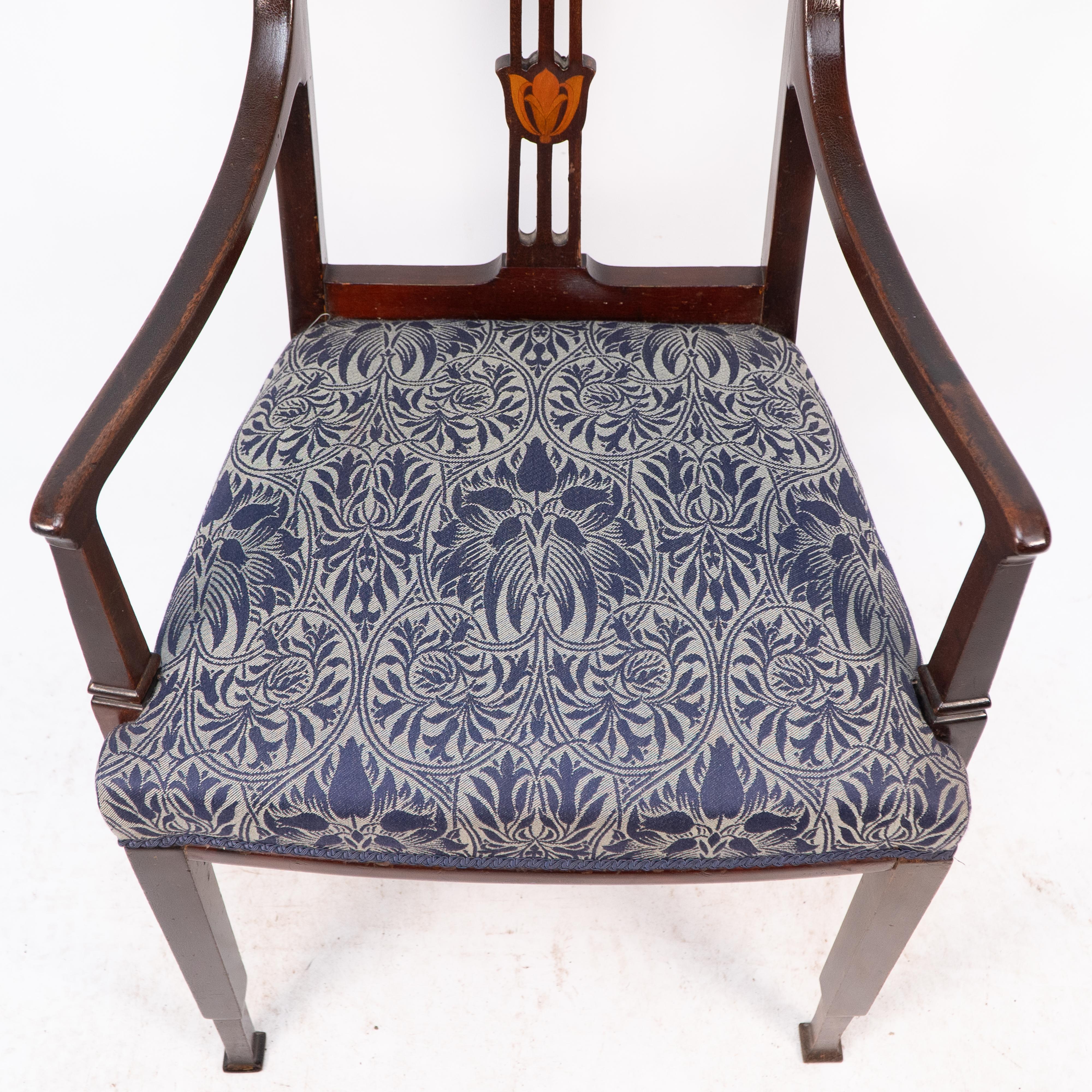 G M Ellwood for J S Henry attri. An English Arts and Crafts mahogany armchair For Sale 8