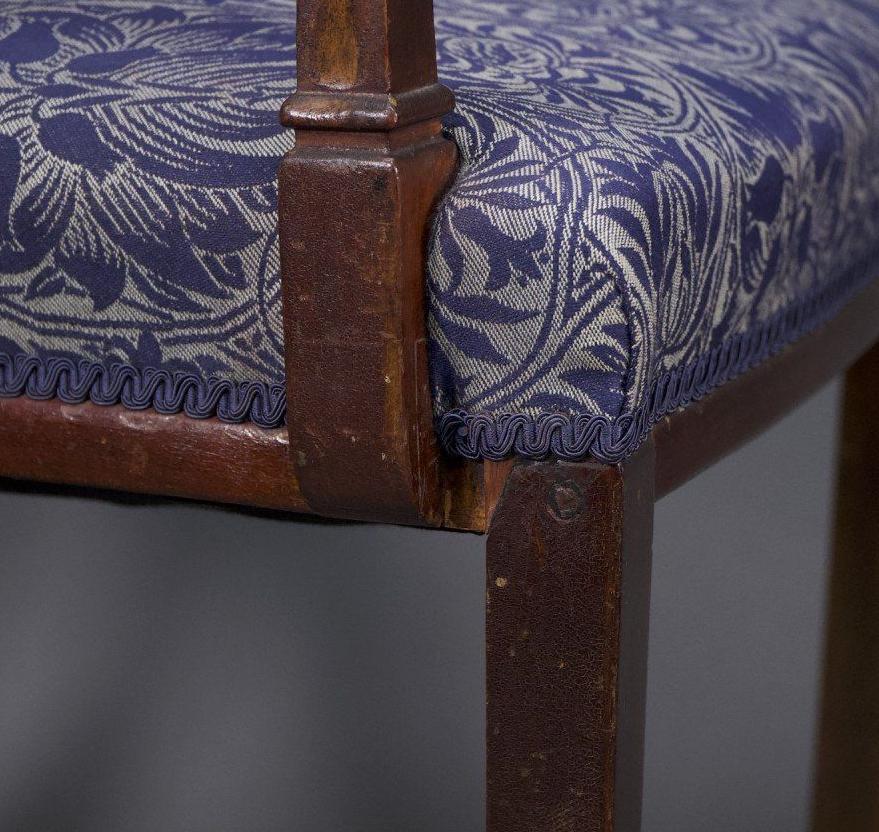 G M Ellwood for J S Henry attri. An English Arts and Crafts mahogany armchair For Sale 14