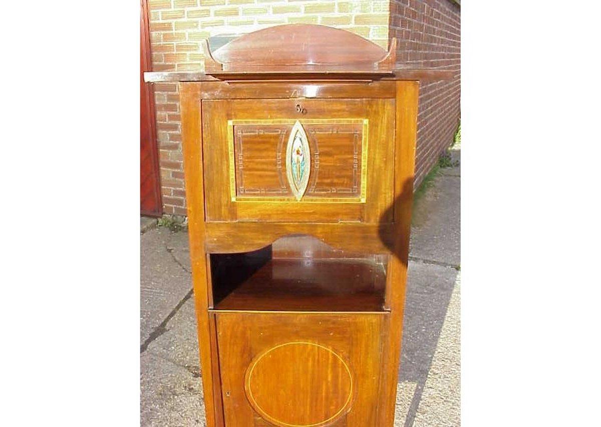 G M Ellwood. J S Henry & J M King attr, An Arts & Crafts Mahogany Music Cabinet. In Good Condition For Sale In London, GB