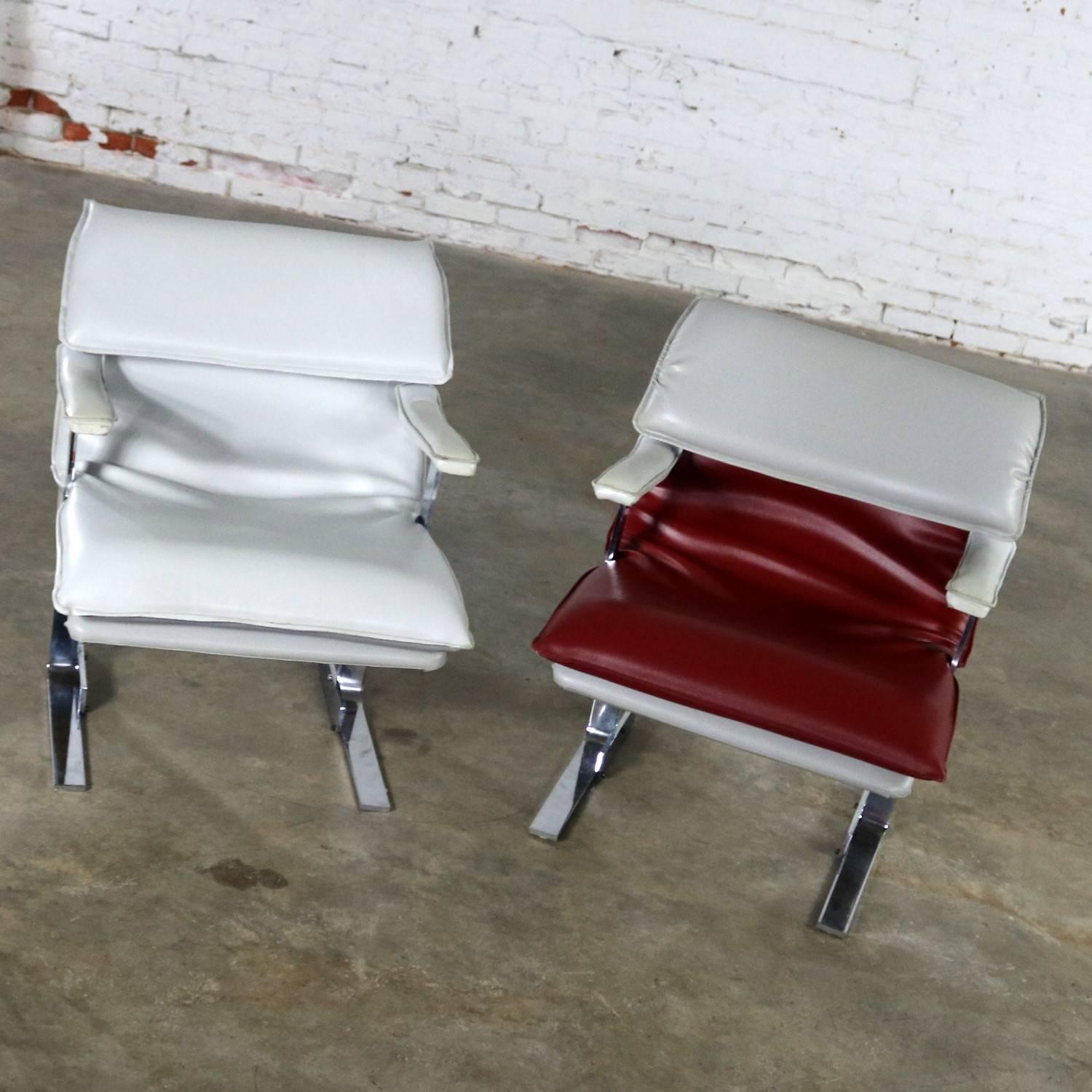 G. Maletti Lounge Chairs Style of Onda by Giovanni Offredi for Saporiti Italia 4