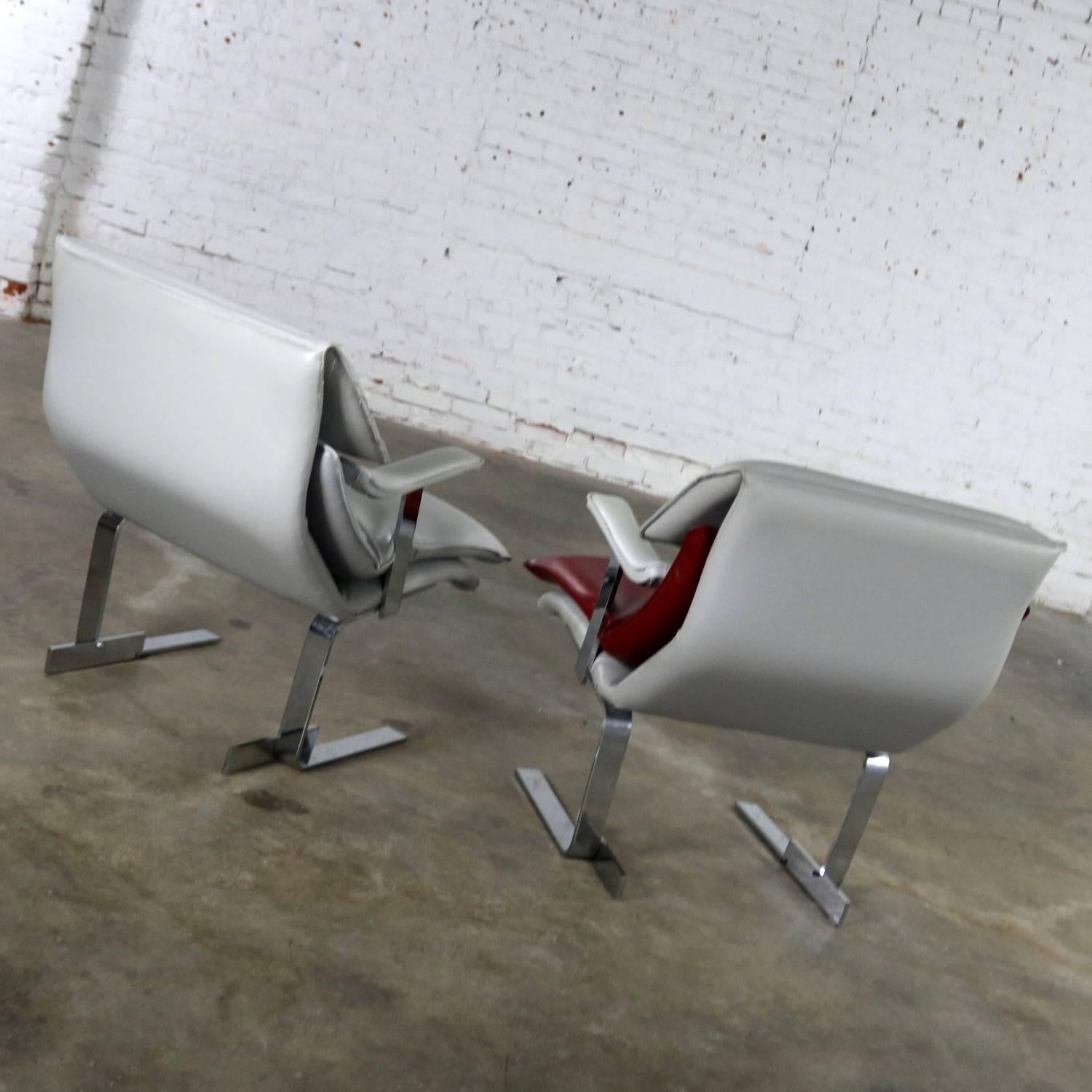 Mid-Century Modern G. Maletti Lounge Chairs Style of Onda by Giovanni Offredi for Saporiti Italia