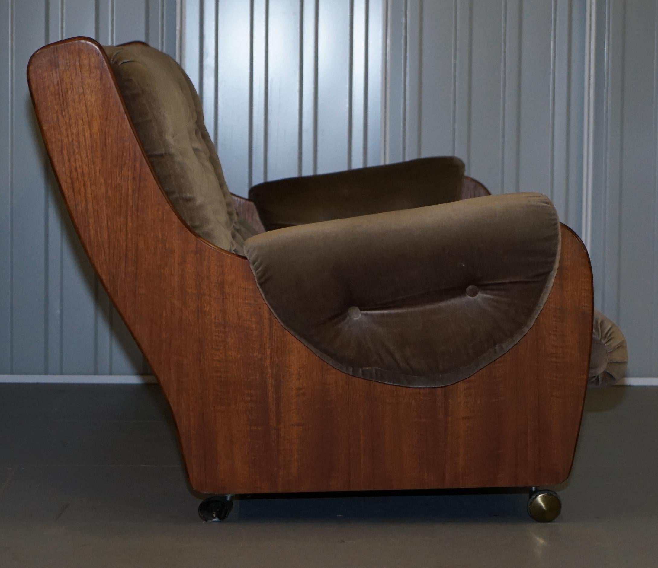 G Plan 1960s Saddle Three-Piece Suite Original Upholstery Solid Teak Frames 9