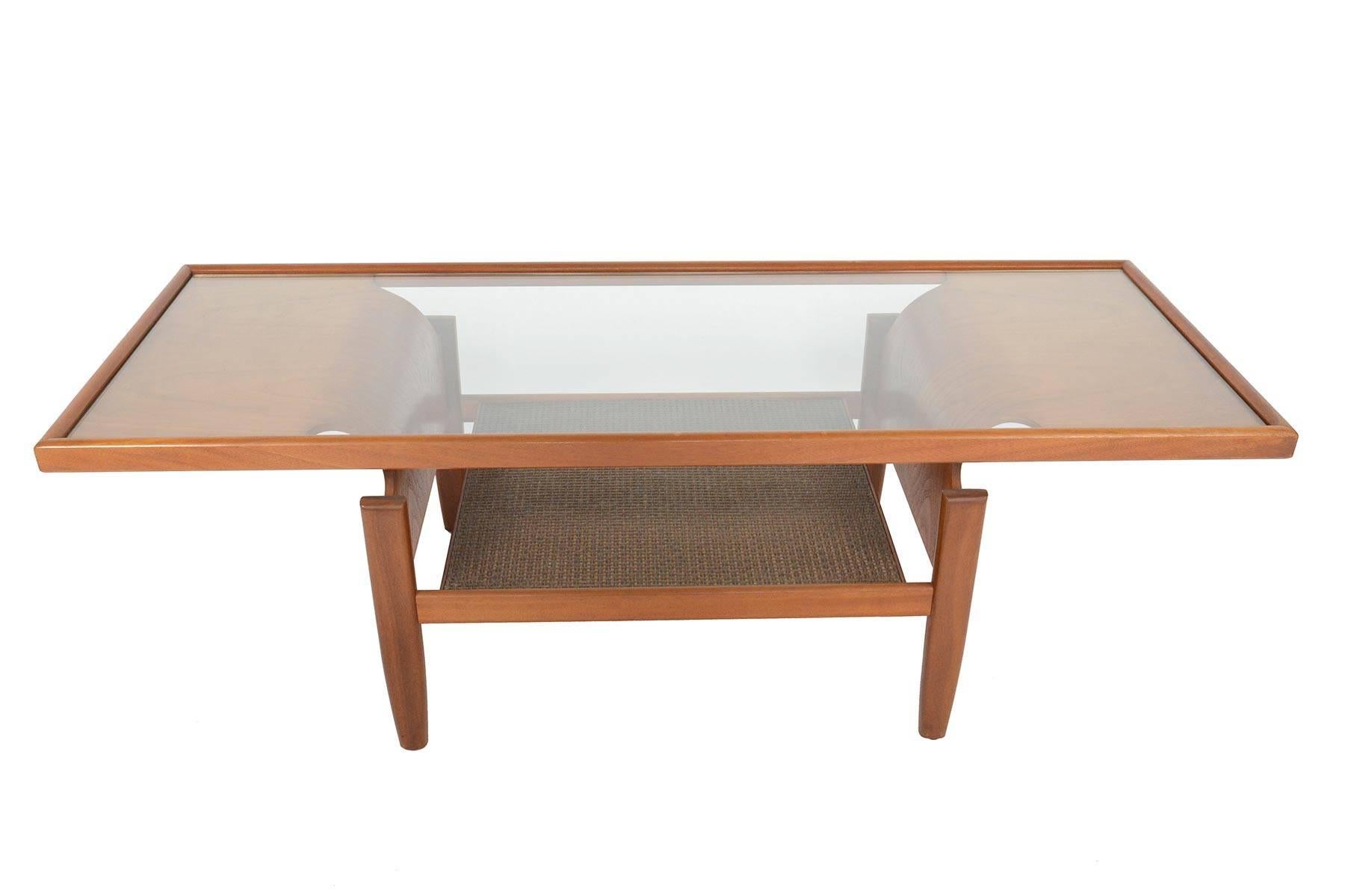 Mid-Century Modern Table basse en teck et verre G Plan Bentwood