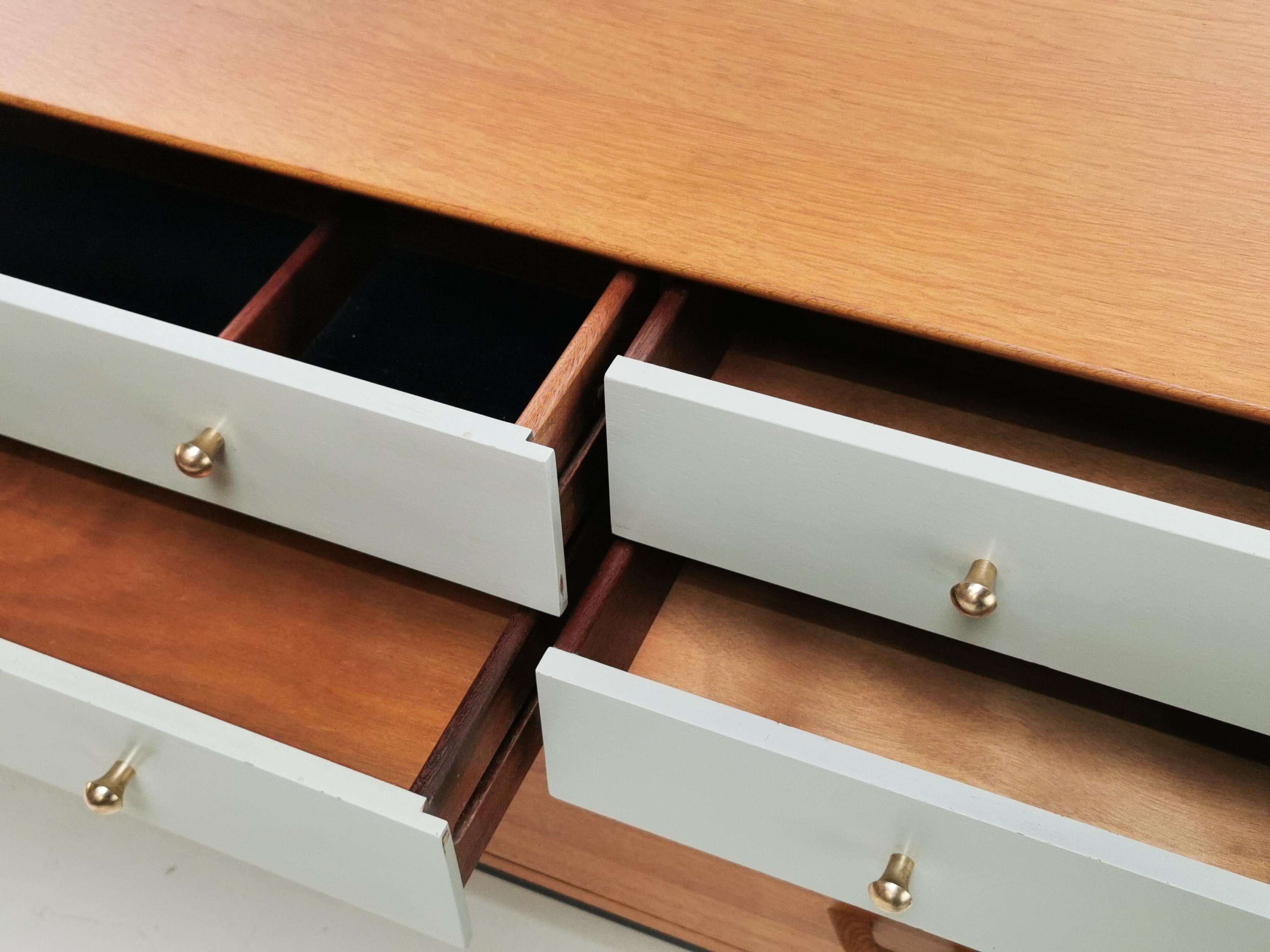 G Plan China White Oak Sideboard Chest of Drawers Midcentury In Good Condition In STOKE ON TRENT, GB