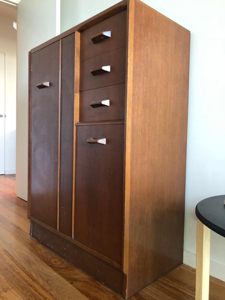 G Plan E Gomme Gentleman S Wardrobe Or Tall Boy Im Angebot Bei 1stdibs