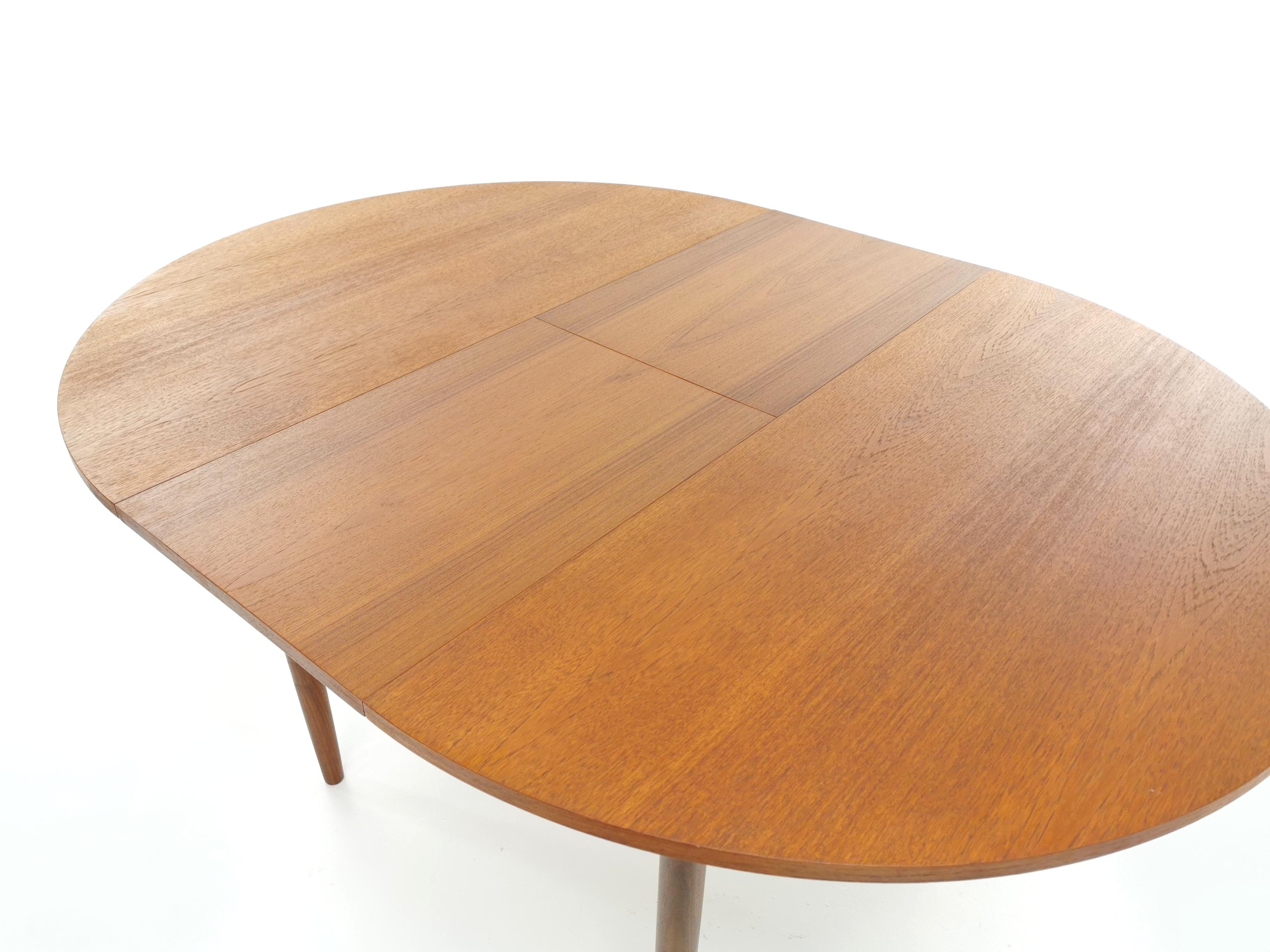 G Plan E Gomme Teak Extendable Dining Table 1960s Midcentury Vintage In Good Condition In STOKE ON TRENT, GB