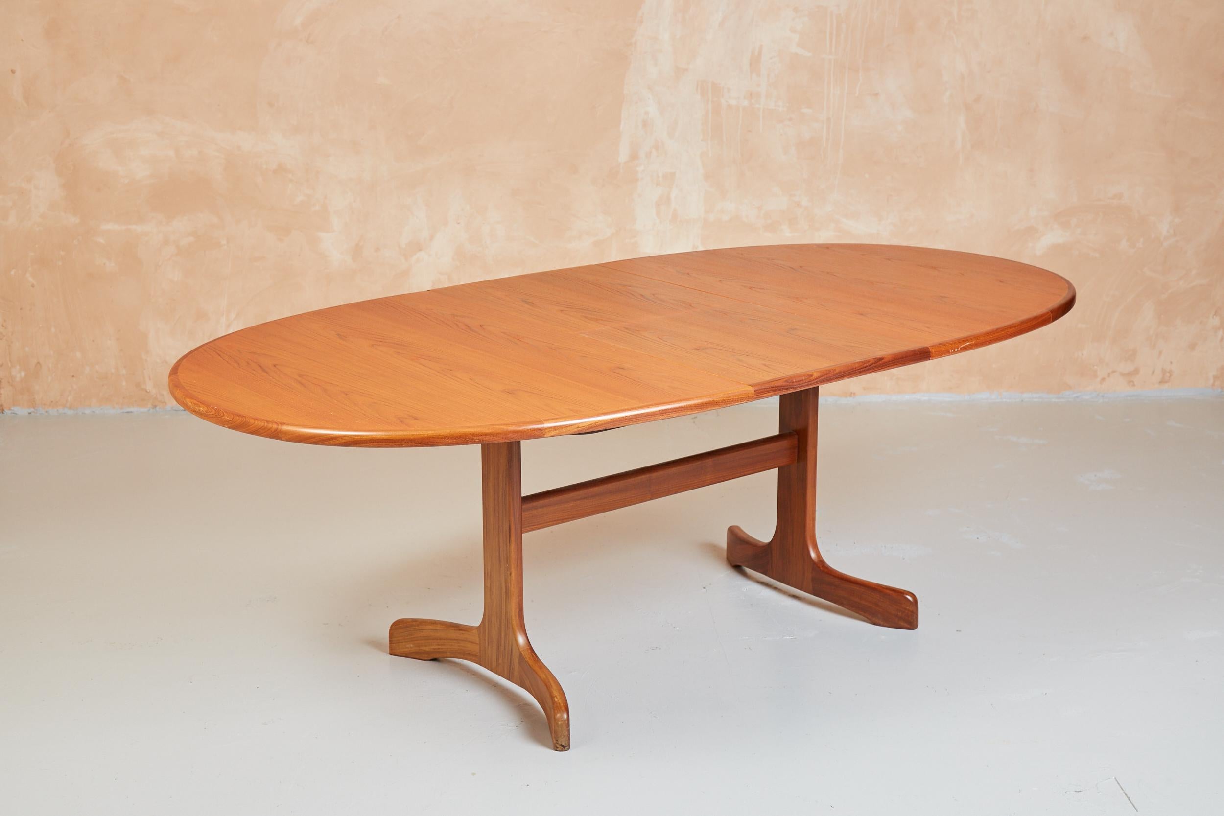 G Plan Fresco Teak Mid Century Extending Dining Table, 1960s, Victor Wilkins 4