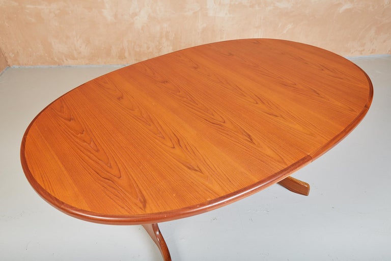 G Plan Fresco Teak Mid Century Extending Dining Table, 1960s, Victor Wilkins In Good Condition In London, GB