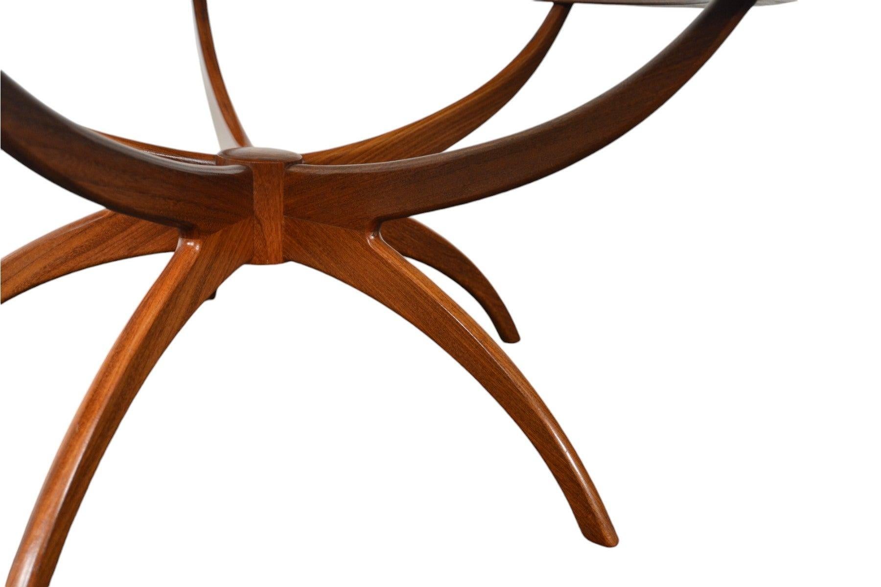 Table basse G-Plan Spider #2 Bon état - En vente à Berkeley, CA