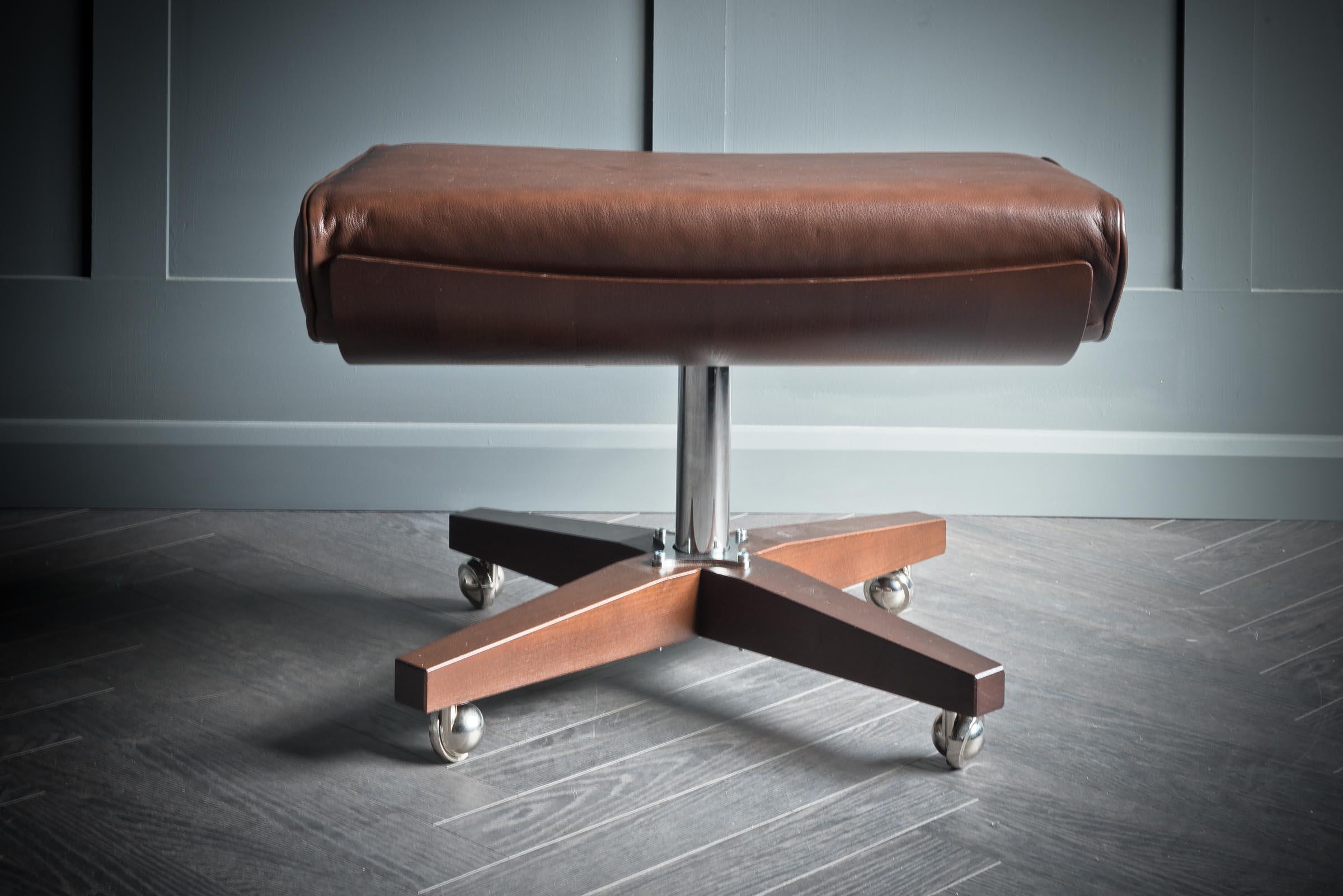 G plan 62 footstool clearance