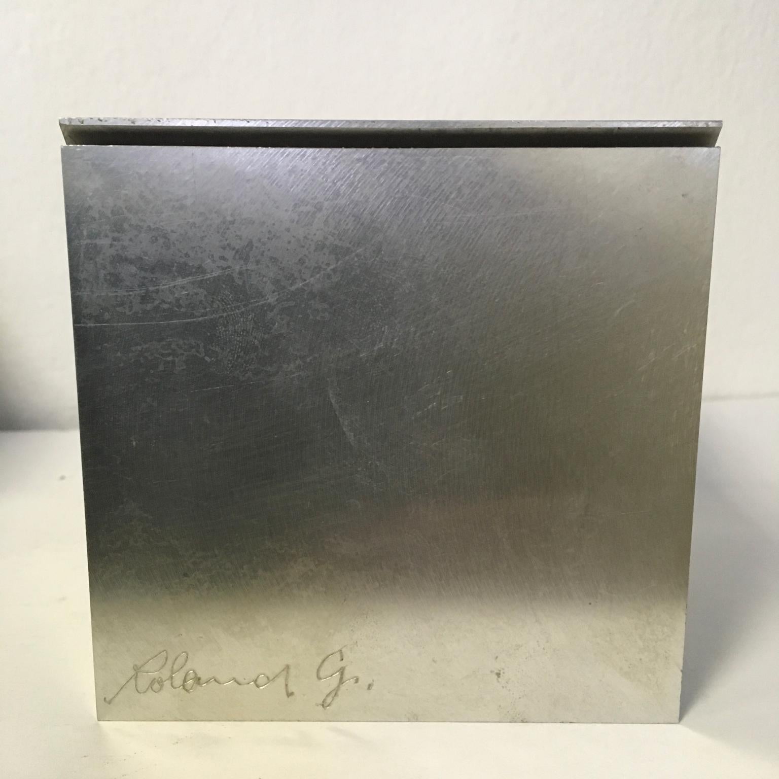 One on the other one by G.Roland 1978 Abstract Sculpture Polished Aluminum   For Sale 3
