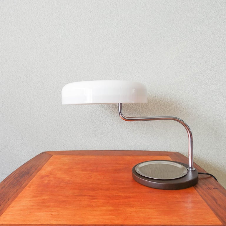 Mid-Century Modern G. Scolari Table Lamp for Metalarte, 1973 For Sale