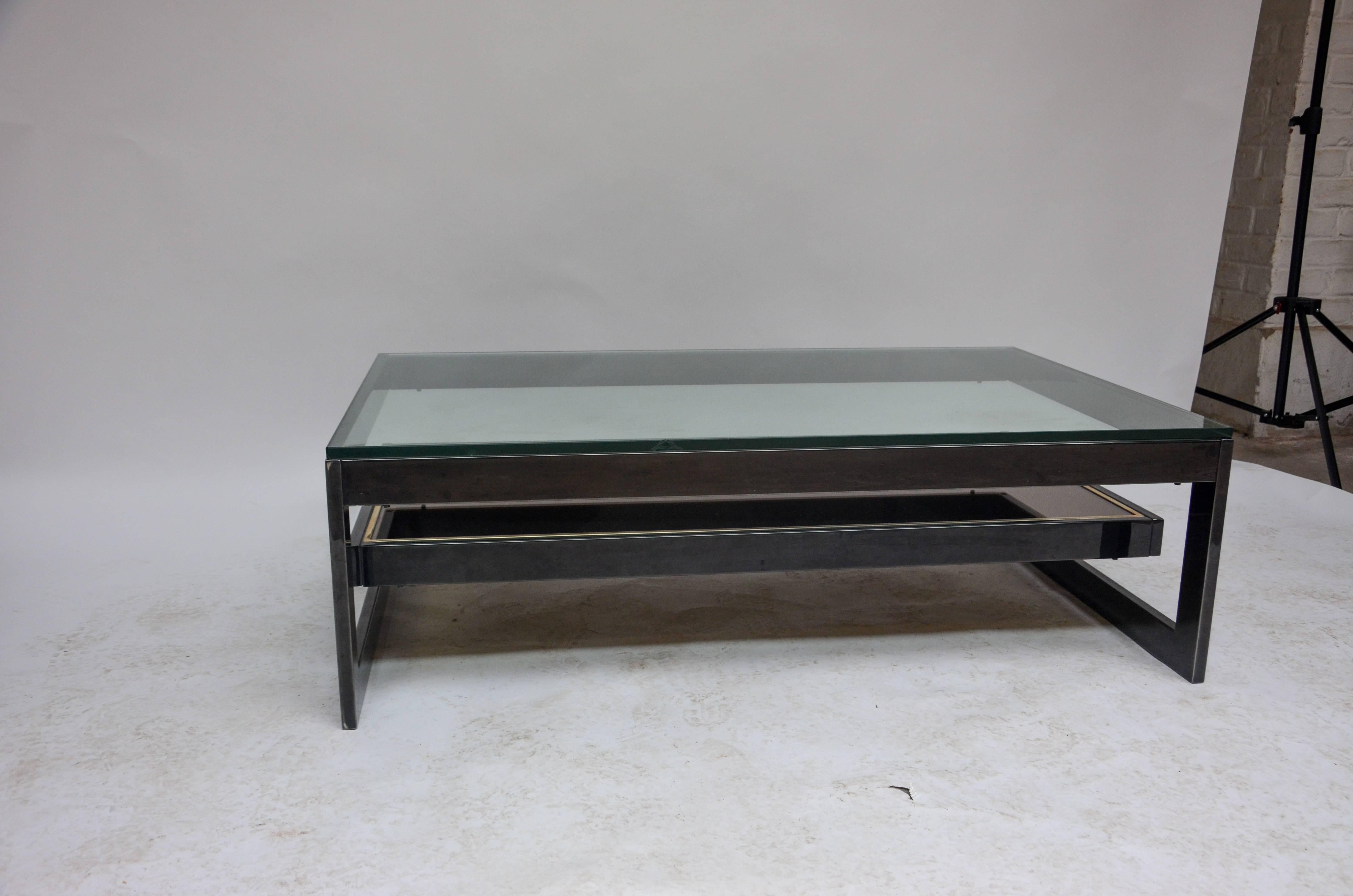 Iconic G-shaped coffee table from Belgo Chrome. The table was made in Belgium in the 1980s.