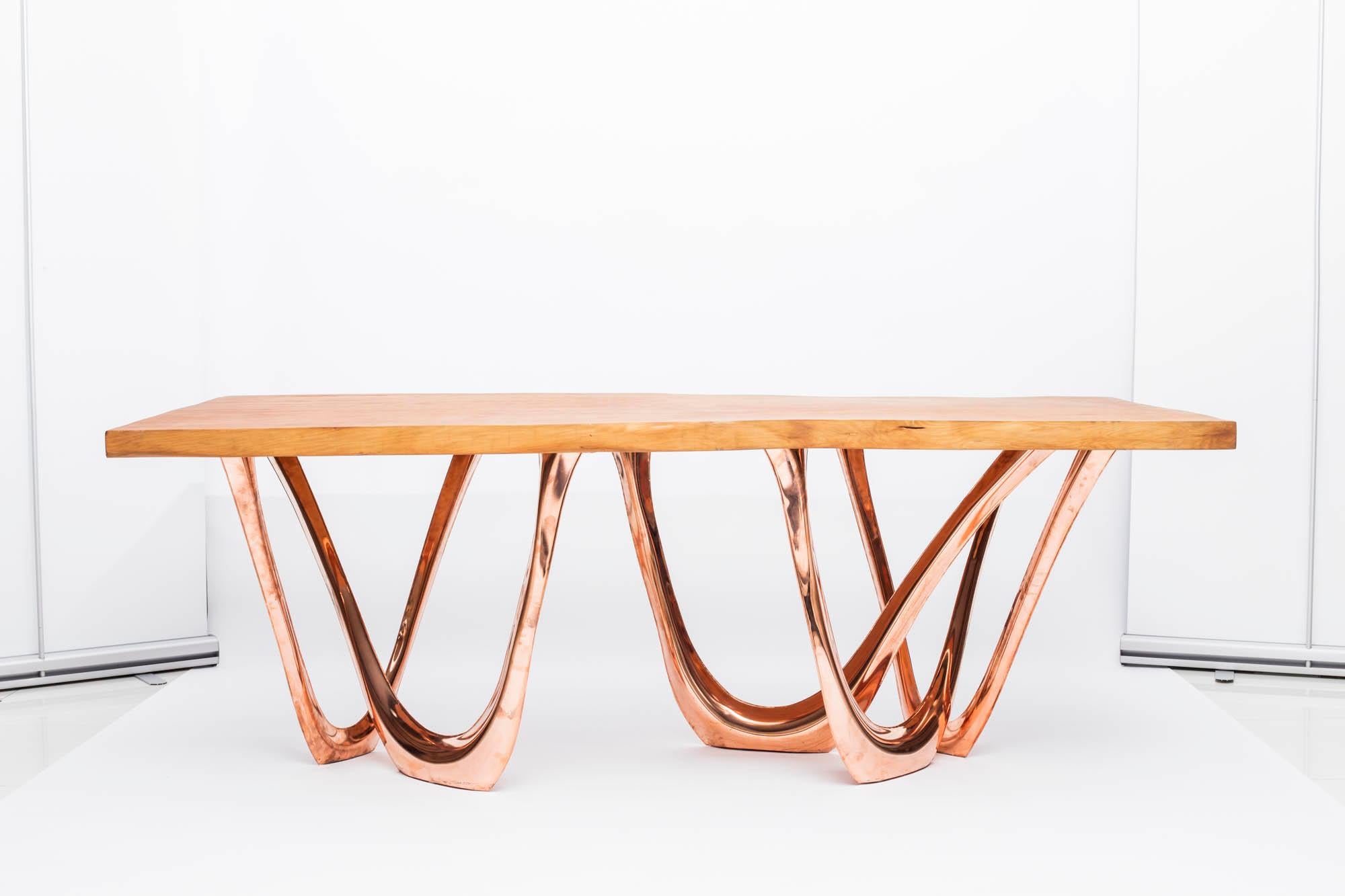 Poli Table G-Table CU+K en acier laqué cuivre avec plateau en bois Kauri de Zieta en vente