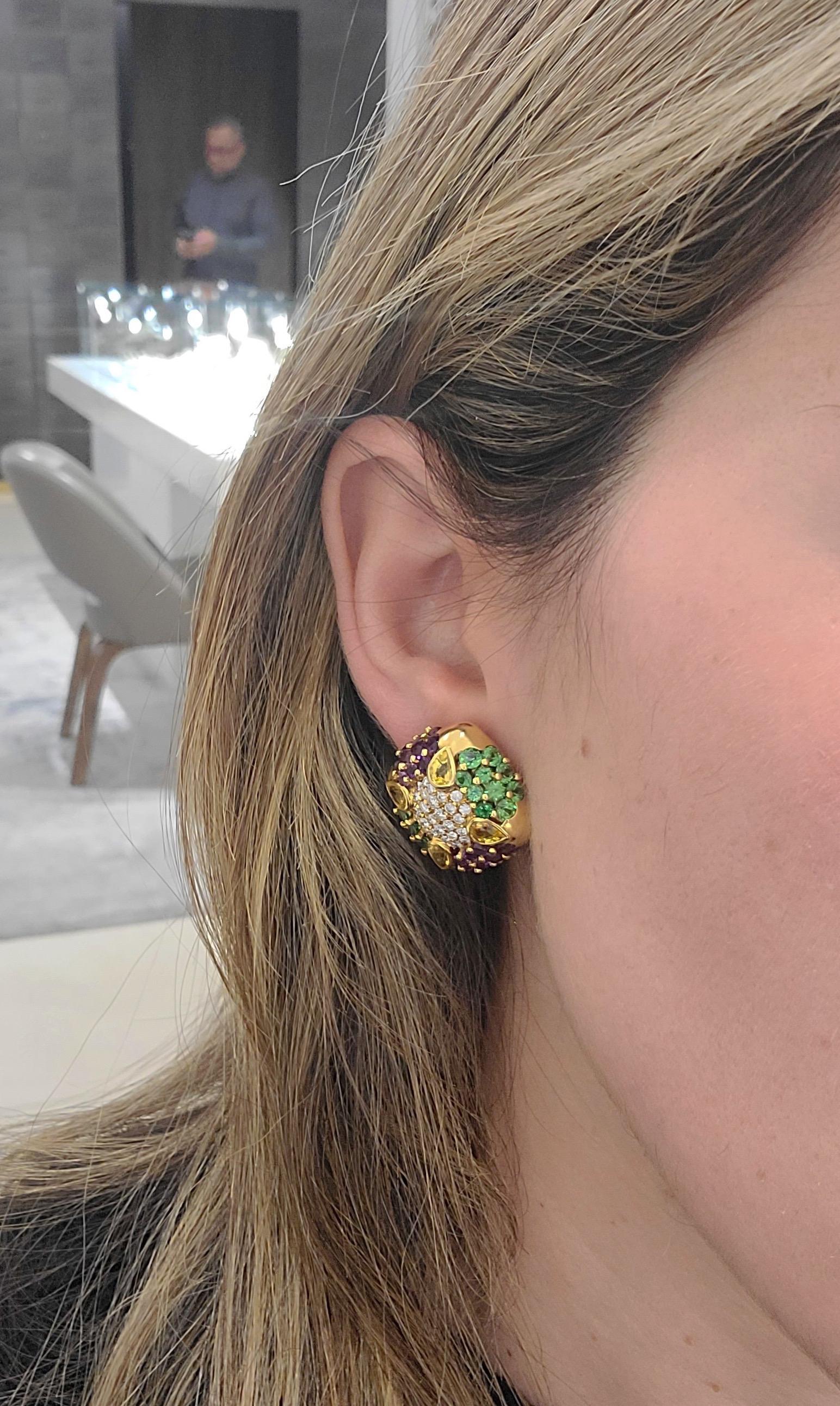 G. Verdi 18 carats. Or jaune, 0,94 carat Boucles d'oreilles en diamants, saphirs et semi-précieux en vente 2