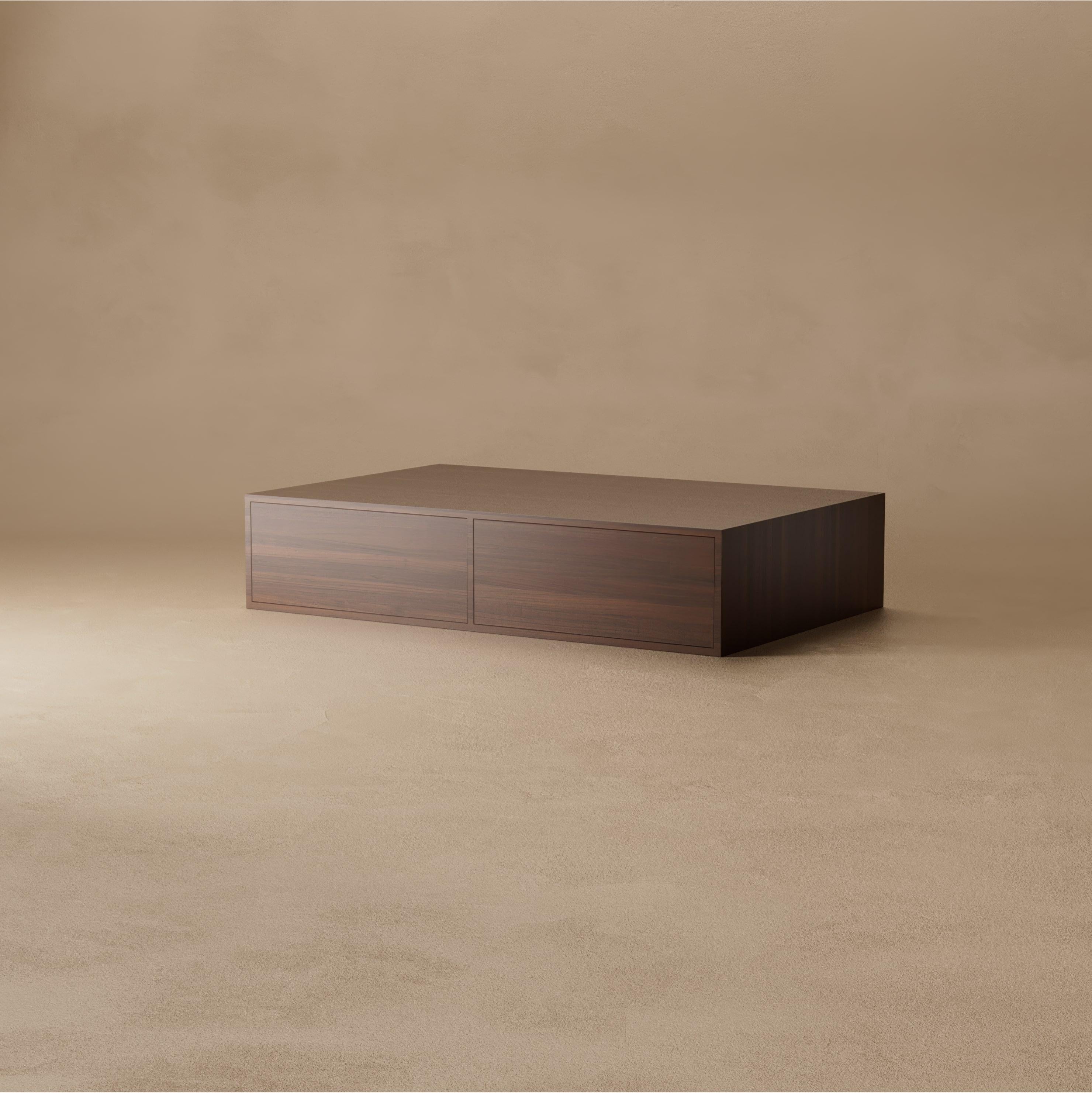 G.05 Mesa auxiliar con cajones / Grande / Nogal natural by Lusano Estadounidense en venta