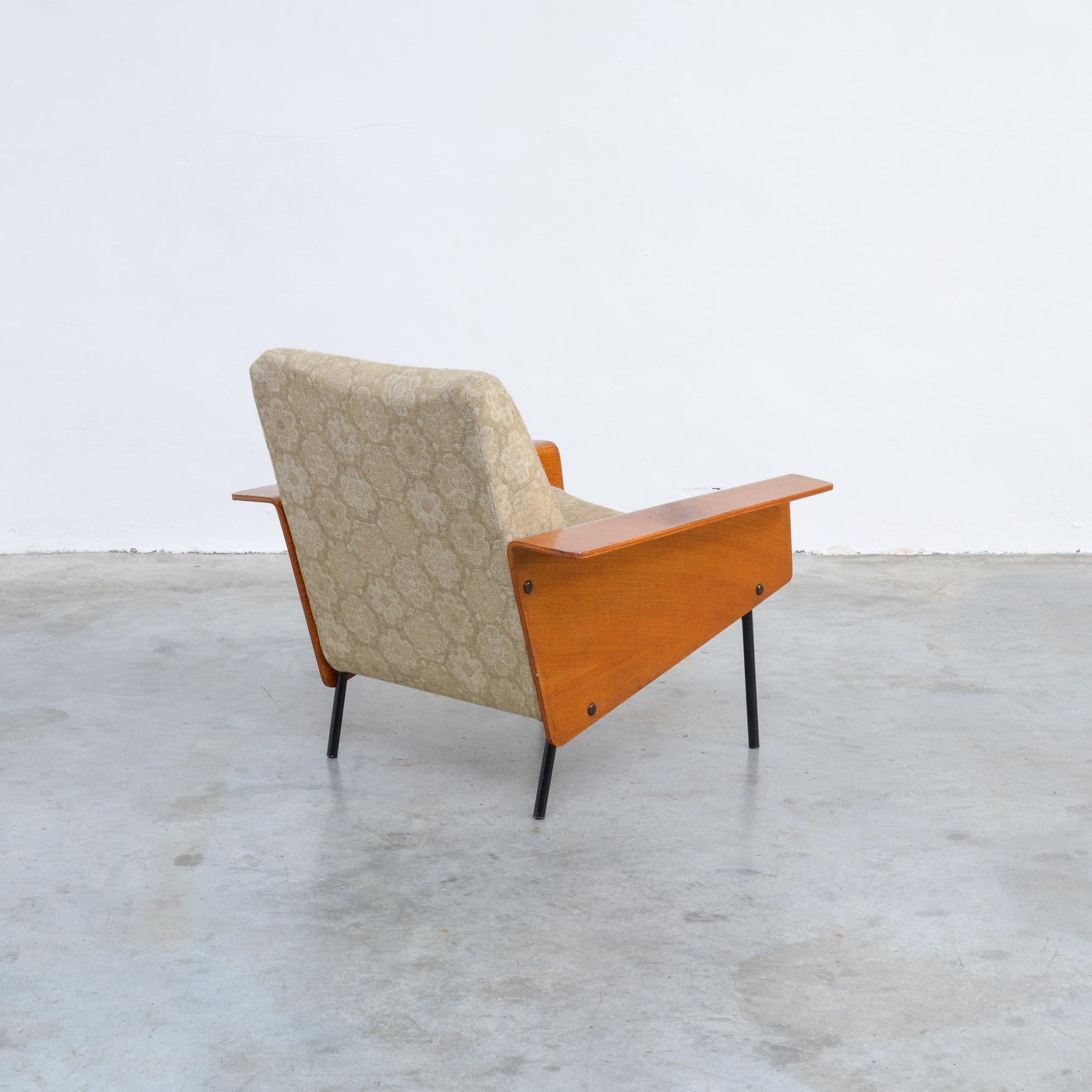 Mid-20th Century G10 Armchair by Pierre Guariche for Airborne