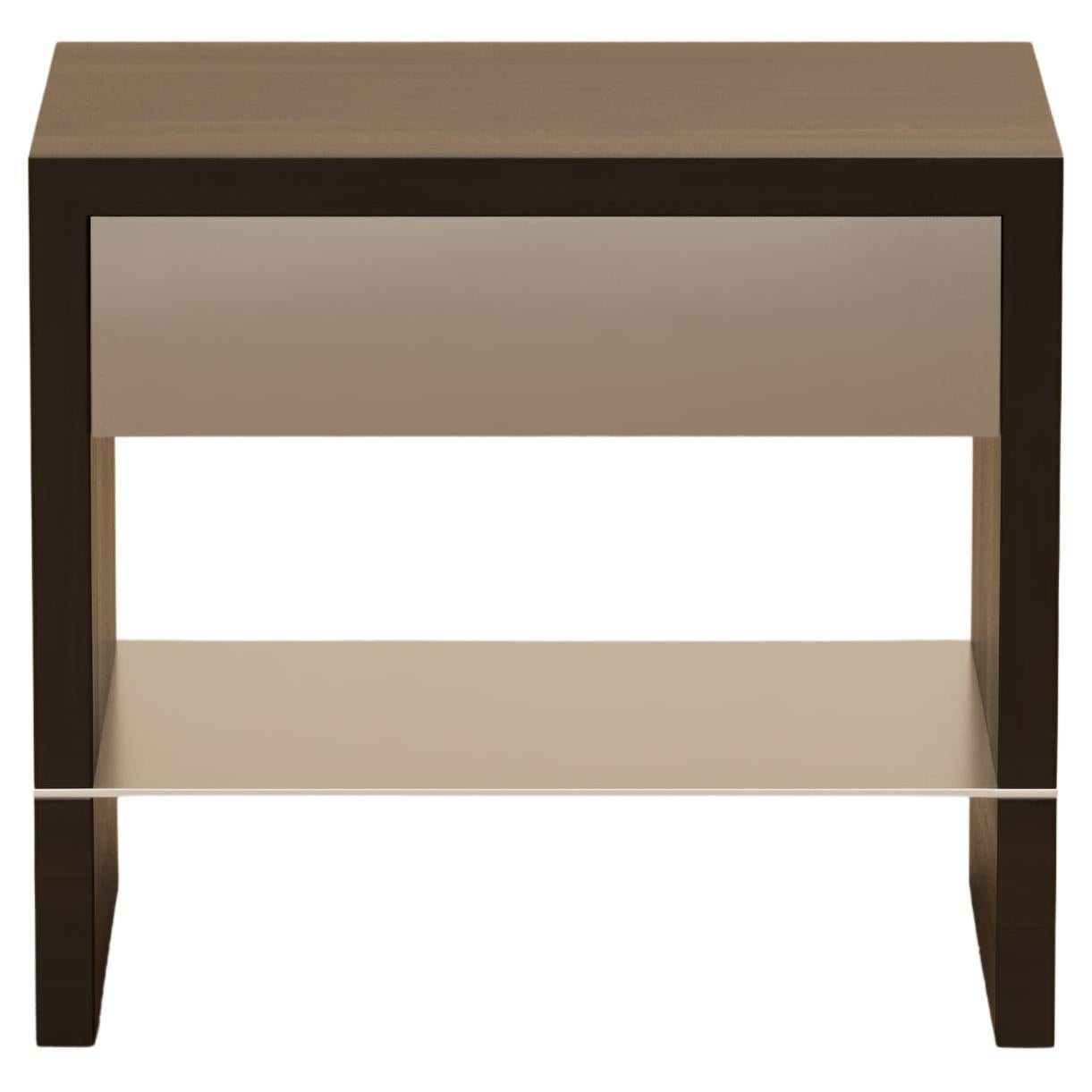 G.14 Table de chevet / Noyer ébonisé avec laque et acier par Lusano