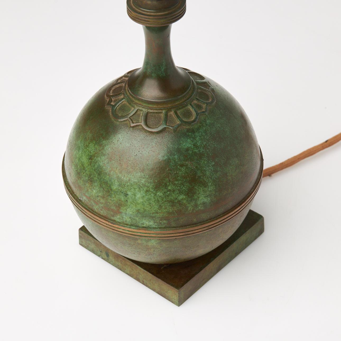 Stunning massive bronze table-lamp with beautiful patina made by-
GAB (Guldsmedsaktiebolaget) made in the 1920/30's. 
Designer: Jacob Ängman. Great condition with perfectly working electricity. 