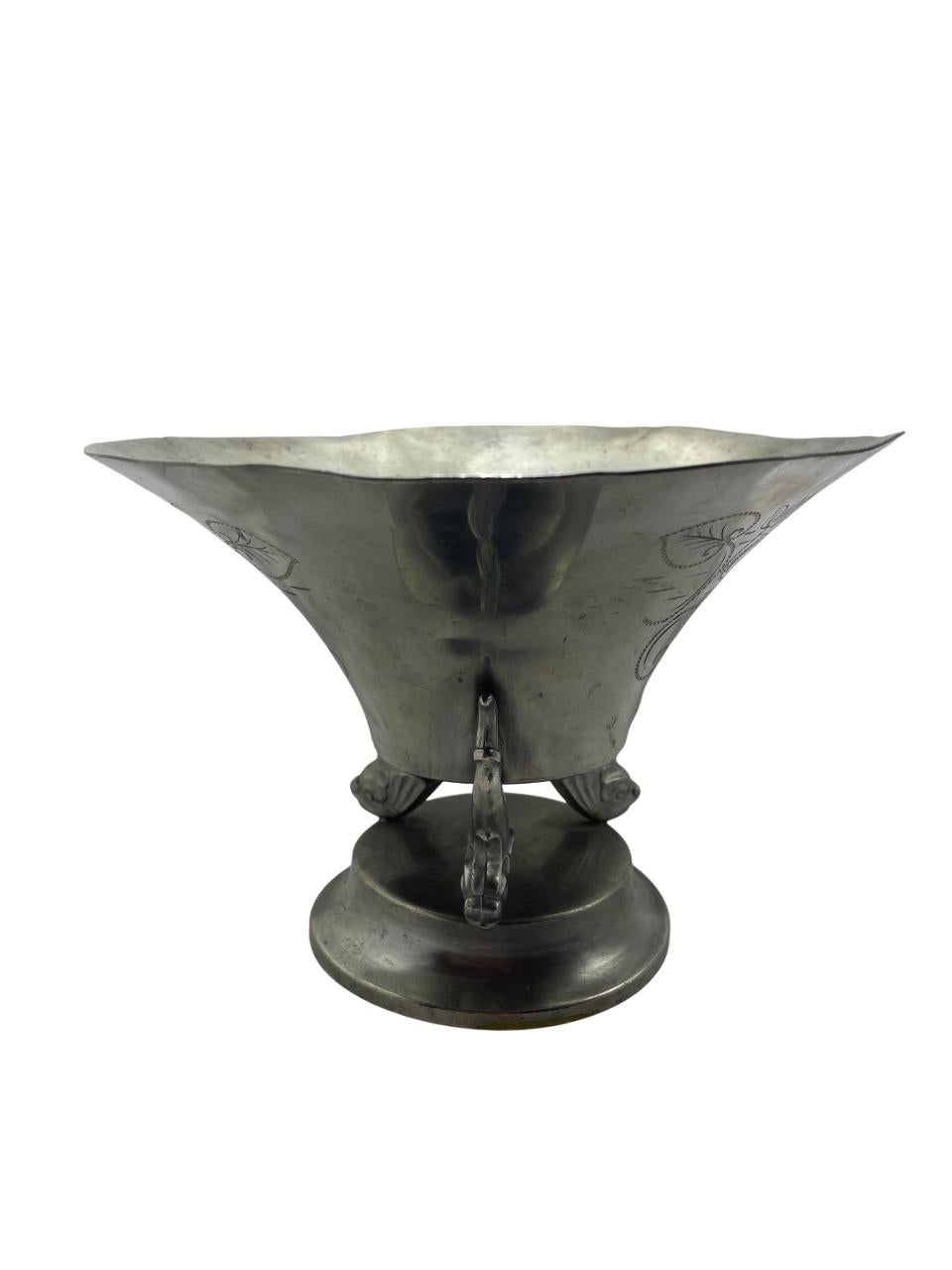 Art Deco GAB Pewter - Decorative pewter bowl - Swedish Modern 1930's For Sale