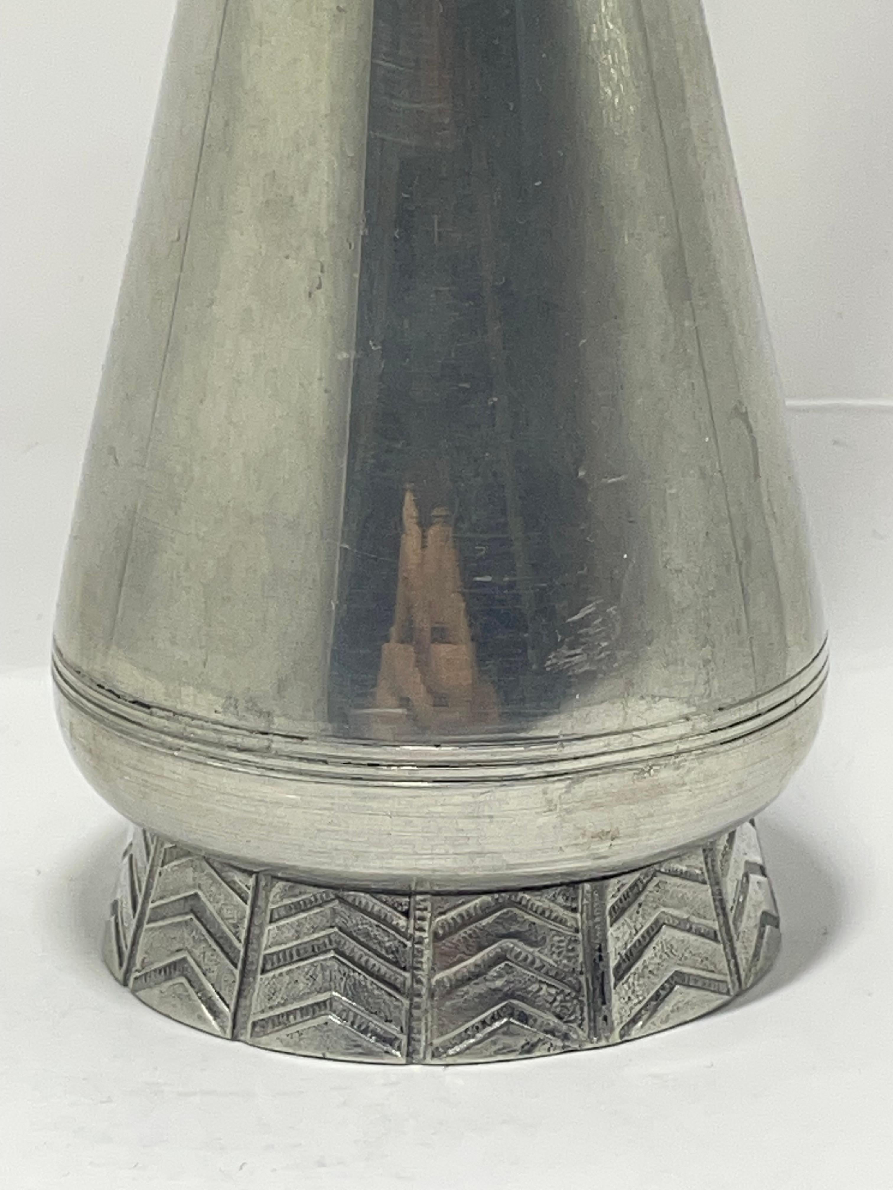 Svedese Vaso in peltro moderno di metà secolo di GAB, Svezia, anni '60 in vendita