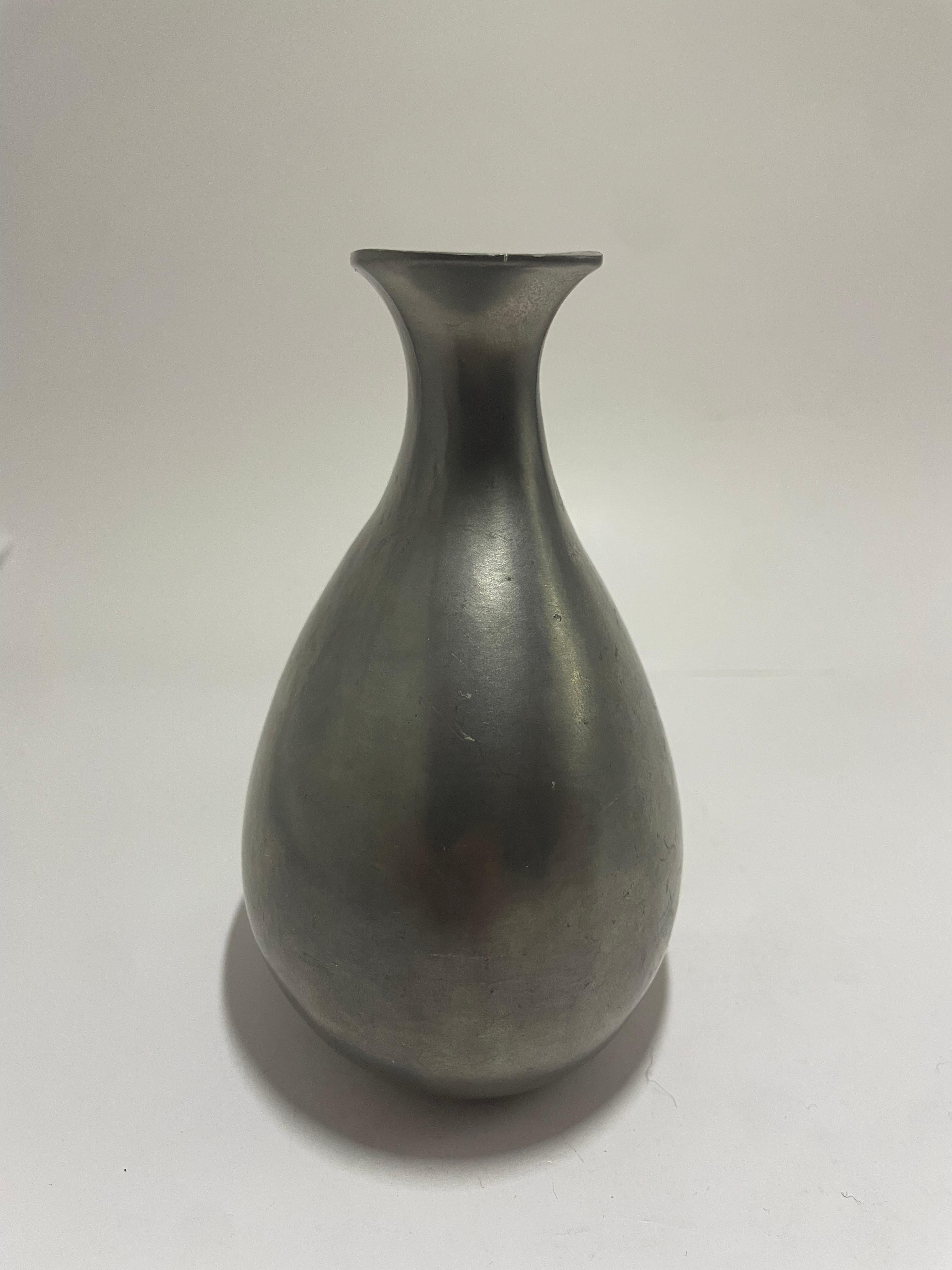 Scandinavo moderno GAB Pewter Vase - Z8 in vendita