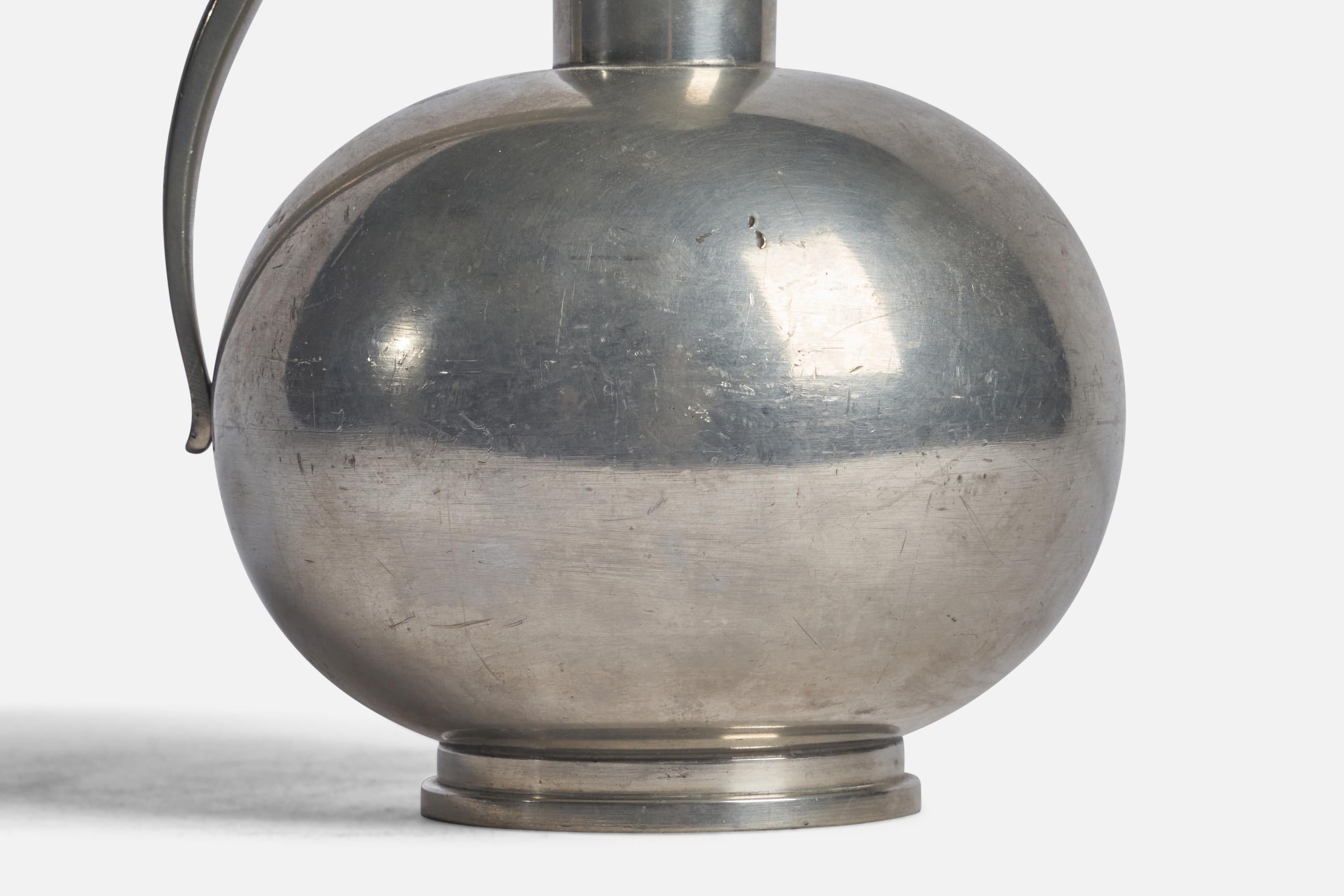 GAB, Pitcher, Pewter, Sweden, 1930s In Good Condition For Sale In High Point, NC