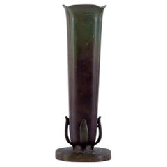 GAB, Suède, grand vase en bronze Art Déco. années 1930/40.