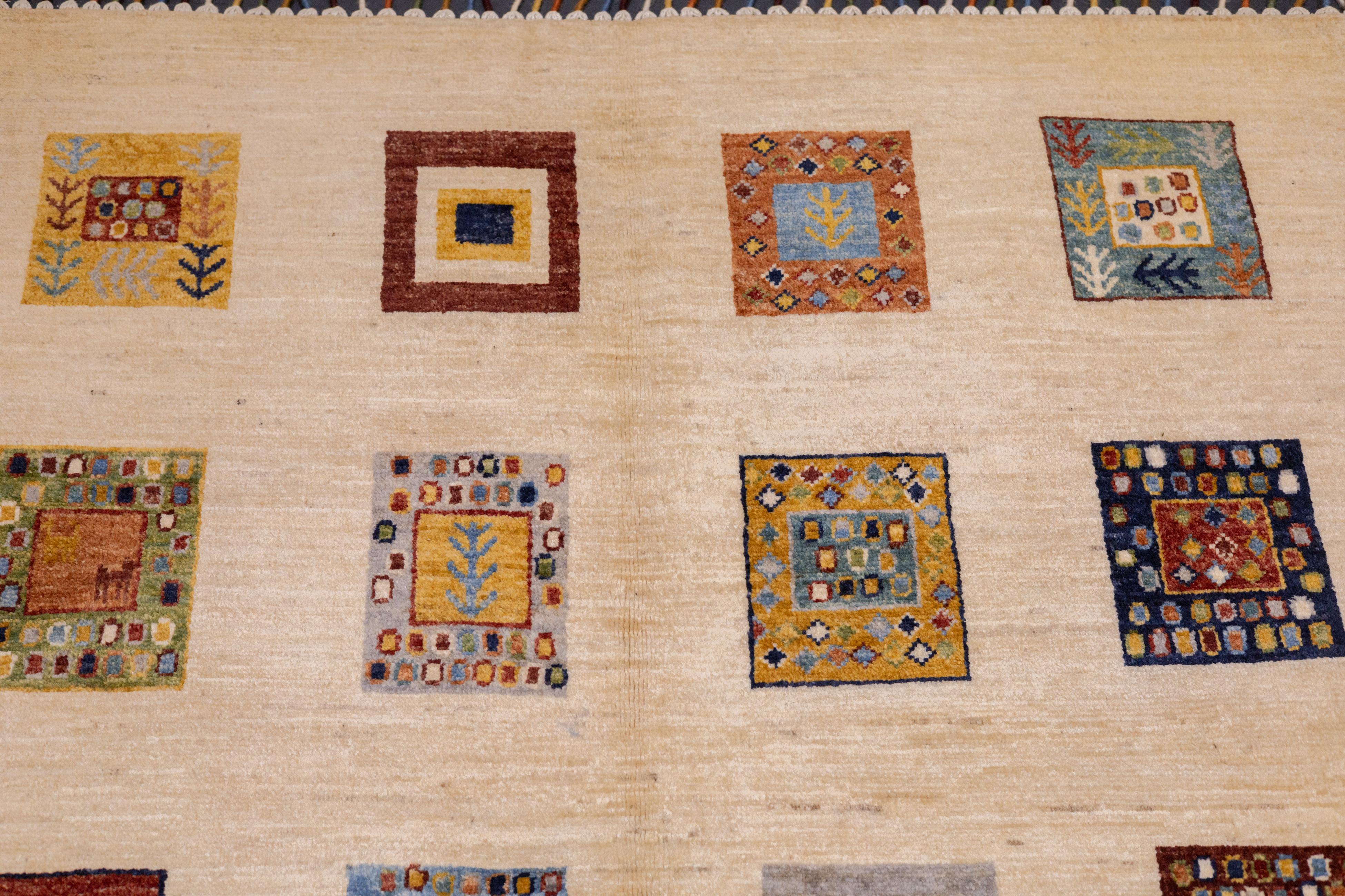 Gabbeh Teppich 3'11'' x 6'2'' (21. Jahrhundert und zeitgenössisch) im Angebot