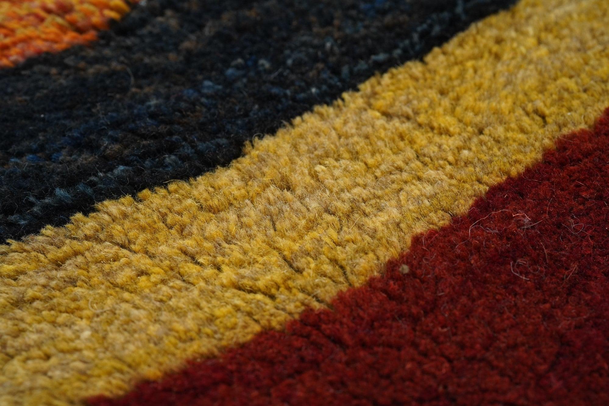 Gabbeh Teppich 3'5'' x 5'3'' (21. Jahrhundert und zeitgenössisch) im Angebot
