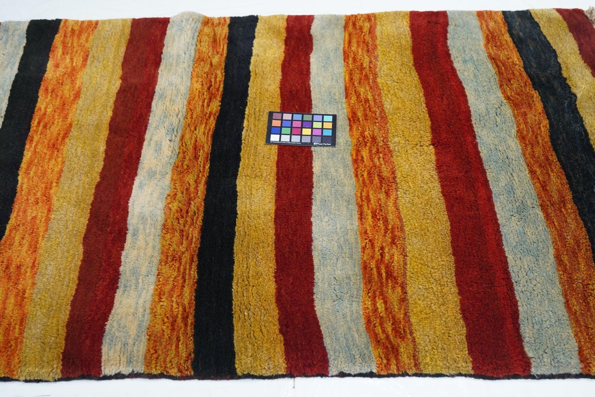 Gabbeh Teppich 3'5'' x 5'3'' im Angebot 1