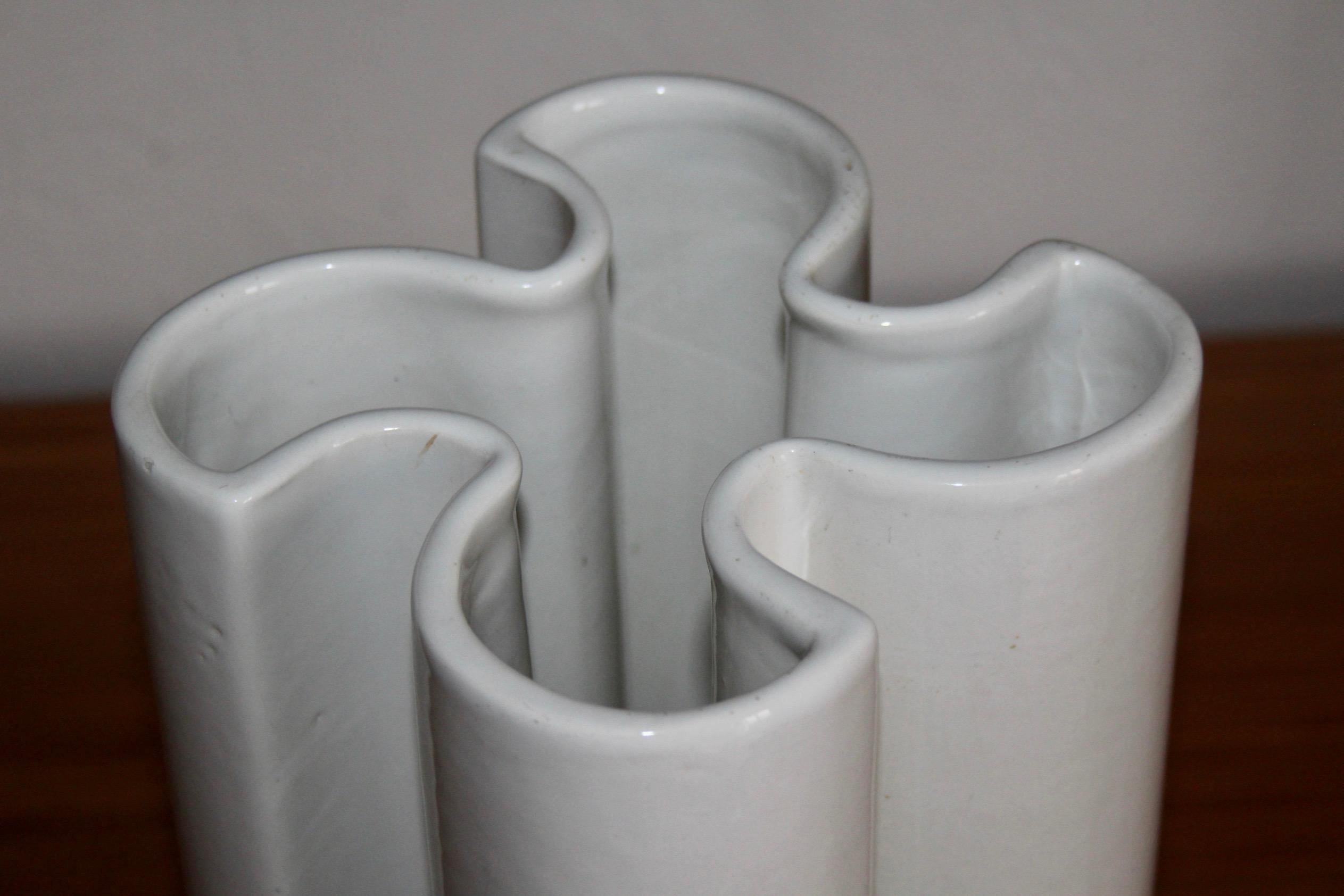 Italiano Vaso di ceramica bianca Gabbianelli in vendita