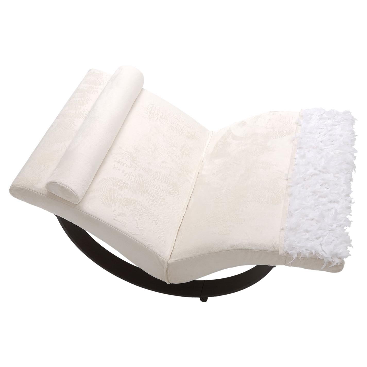 Giovannetti, Modern Relaxing Rocking Armchair by S. Gil, White "Gabbiano" For Sale
