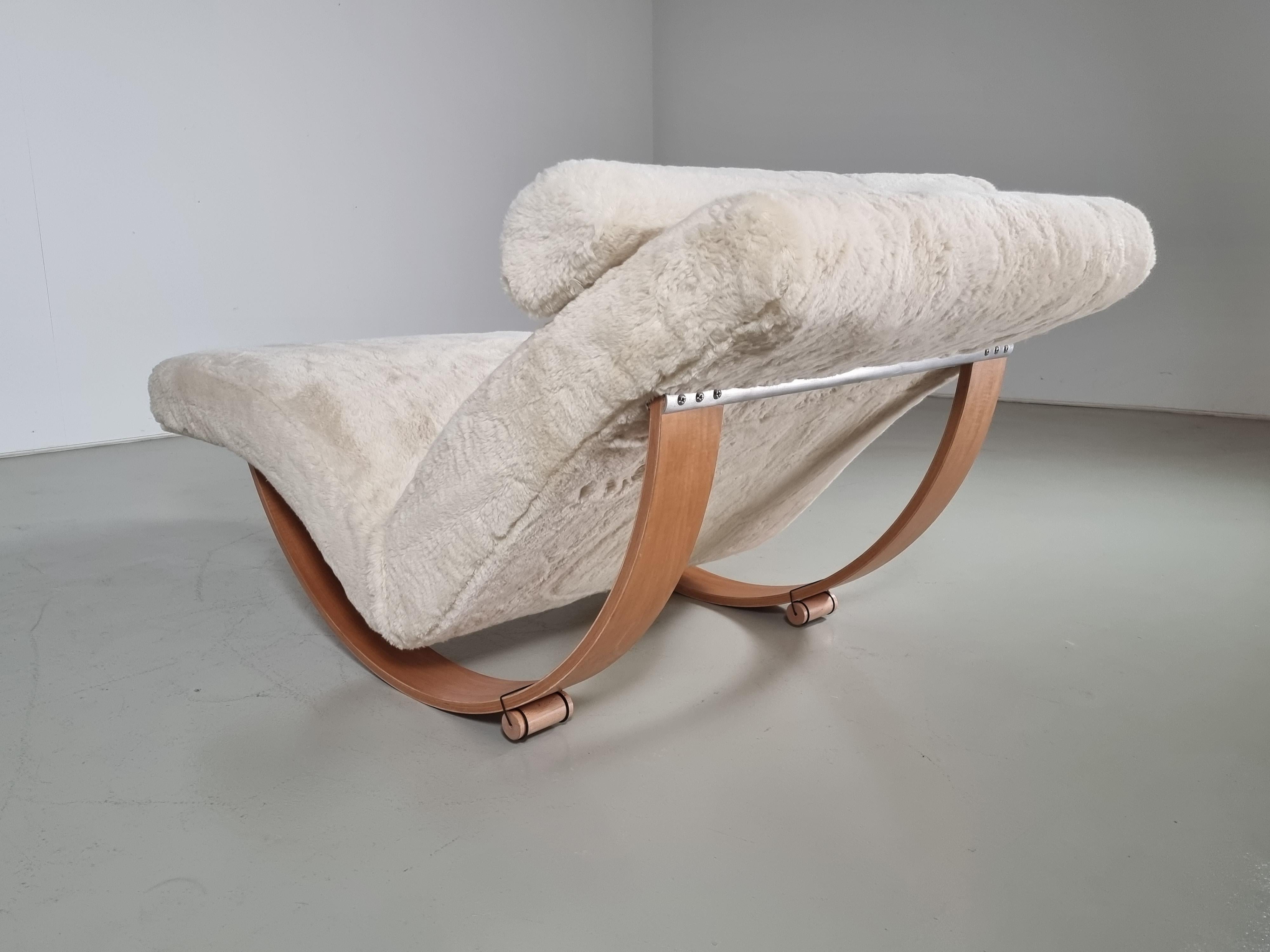 European Gabbiano Rocking Chaise Lounge by Giovanetti For Sale