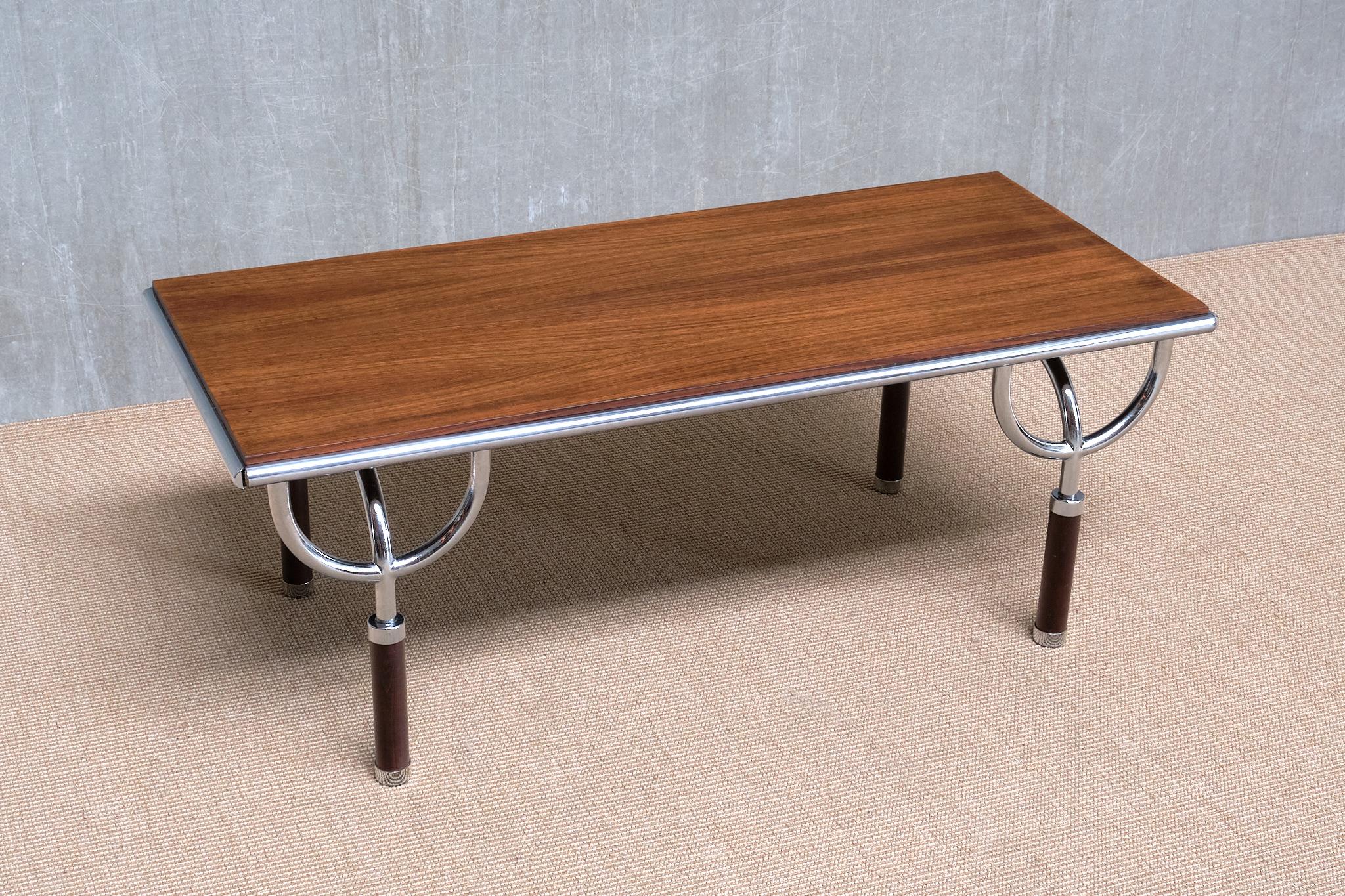 Gabetti & Isola 'TRI-6' Couchtisch /Beistelltisch aus Teakholz und Chrom, Italien, 1970er Jahre im Zustand „Gut“ im Angebot in The Hague, NL