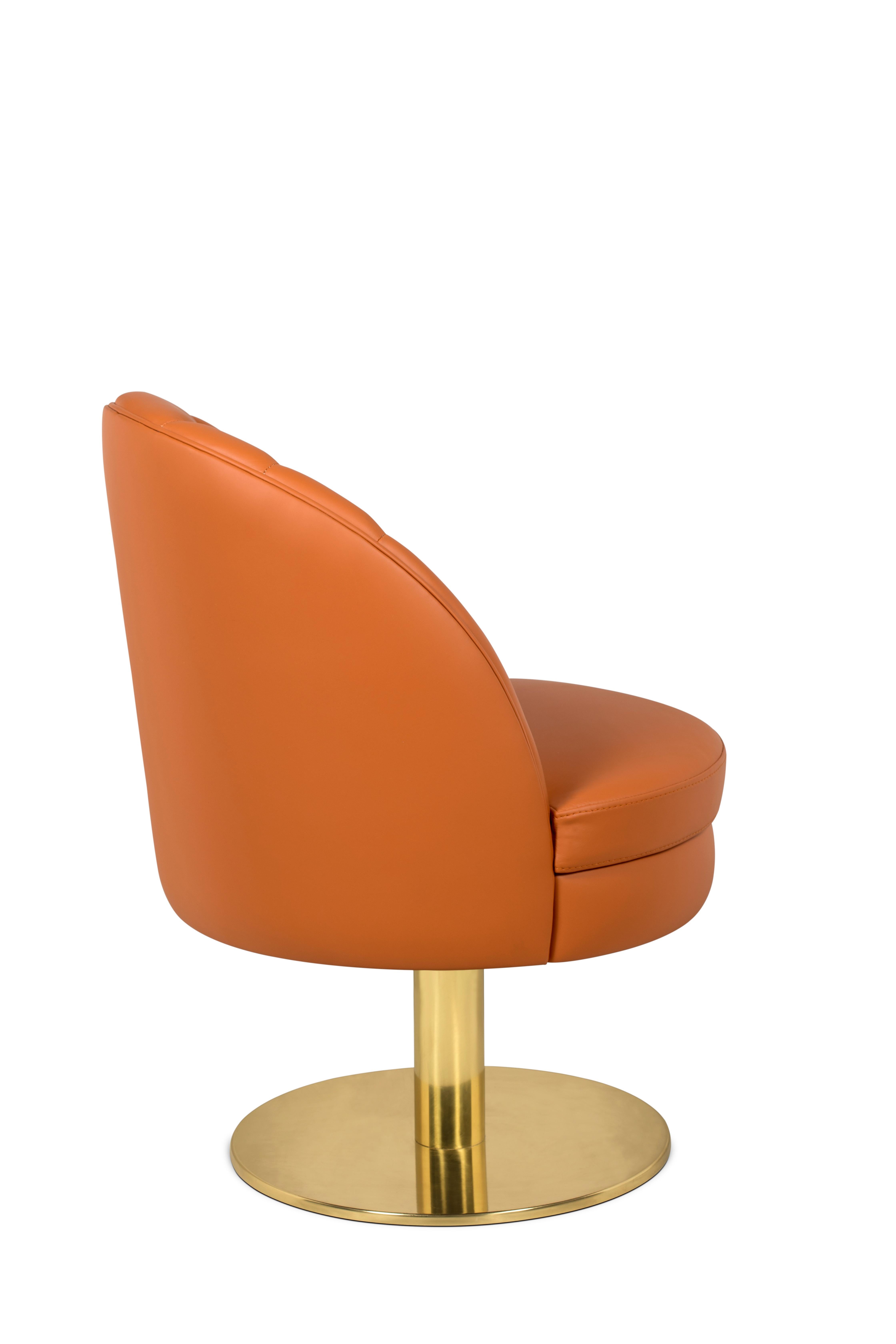 Moderner Mid-Century Modern-Gable-Esszimmerstuhl in weichem Orange von Essential Home (Portugiesisch) im Angebot
