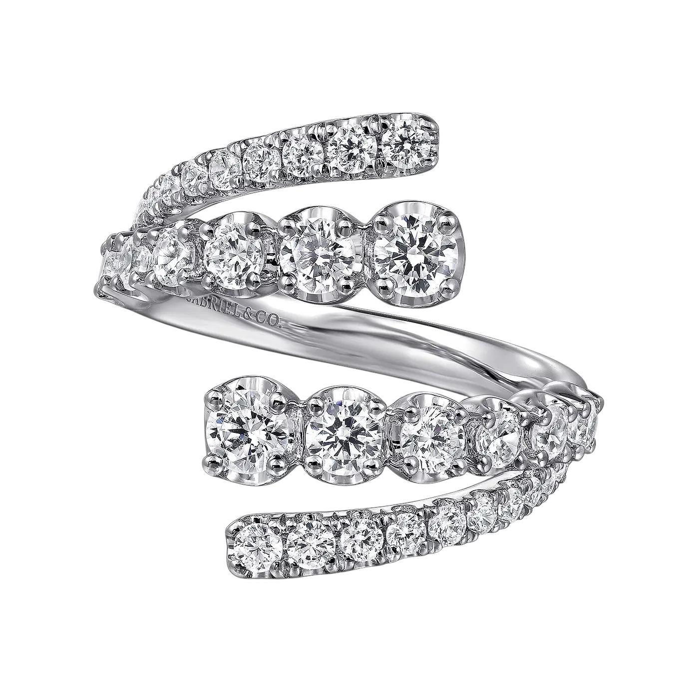 Gabriel 14k Weißgold Double Row 1,48 Karat Diamant Bypass Damenring

Dieser atemberaubende Gabriel Diamond Bypass Ring befindet sich in einem ausgezeichneten Zustand und ist sofort versandbereit!

Marke: Gabriel & Co.
Typ: Bypass-Ring
MATERIAL: 14k