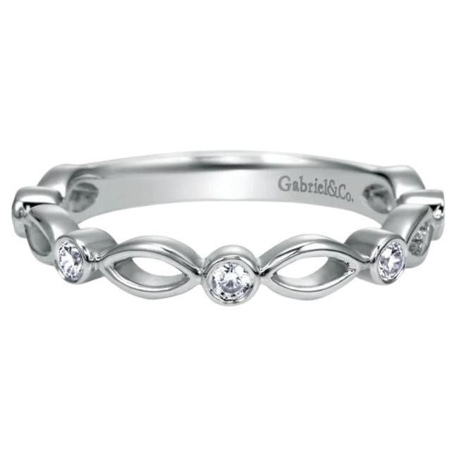 Gabriel and Co Scalloped White Gold Diamond Band with Open Weave For Sale