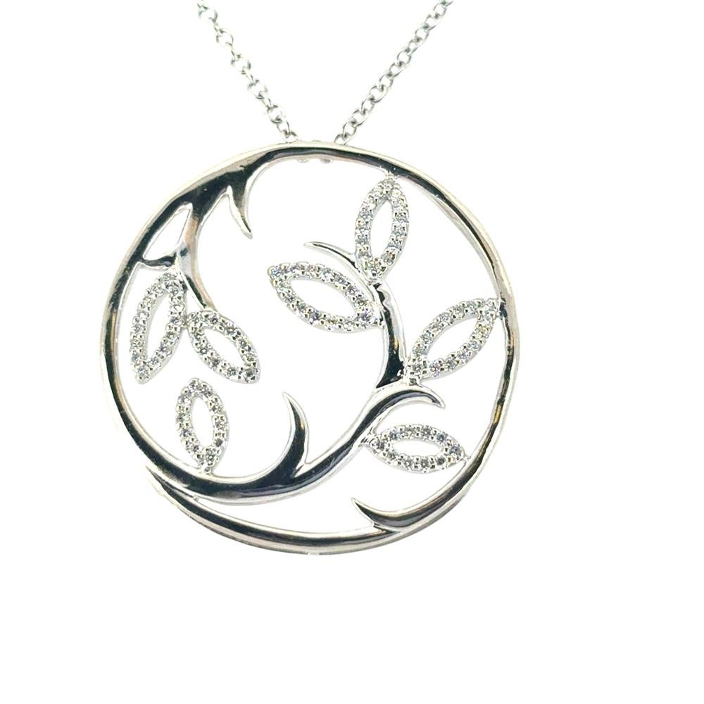 Gabriel & Co. 14k or blanc 0.33ctw Diamond Fashion Leaf Pendant Necklace

Ce superbe collier de mode en diamant Gabriel est en excellent état et prêt à être expédié !

Collectional : Gabriel & Co. Collection S Contemporary
Design/One : Feuille de