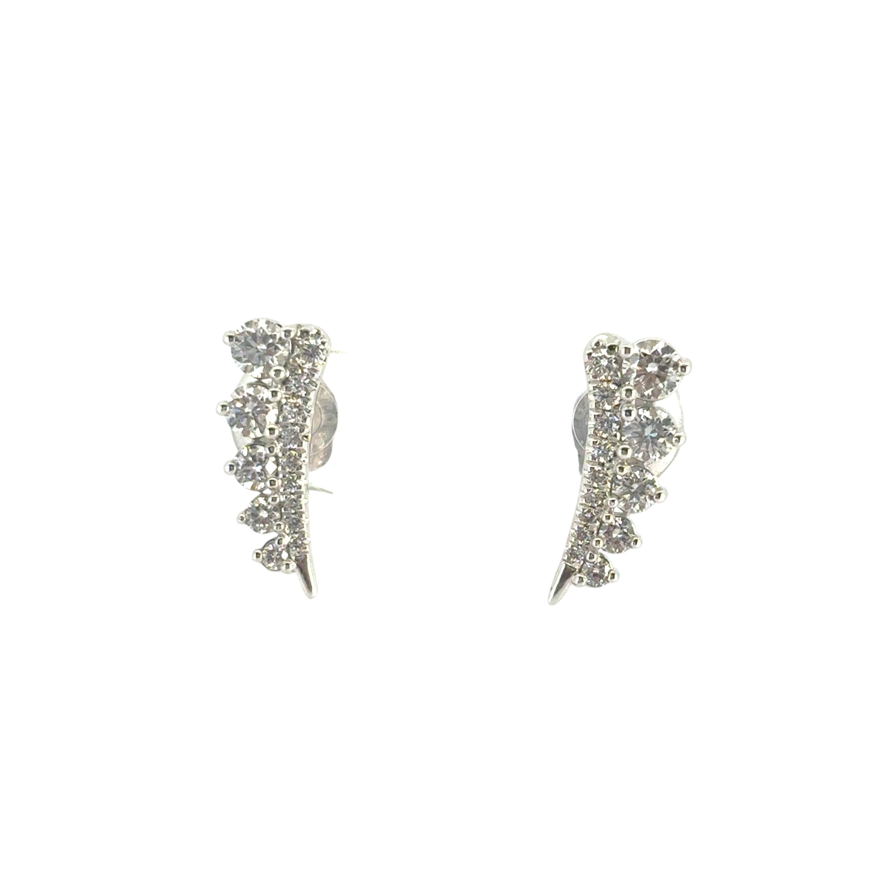 Gabriel & Co. Orecchini con diamanti naturali in oro bianco 14k da 0,77 ct. In condizioni Nuovo in vendita a Boca Raton, FL