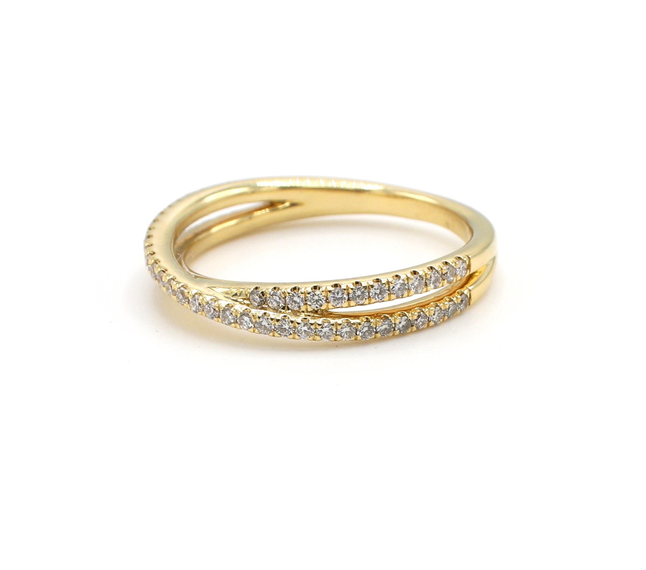 Gabriel & Co. 14K Yellow Gold Crossover 0.32 CTW Stackable Diamond Band Ring Size 6.5

Metal: 14k yellow gold
Weight: 2.63 grams
Diamonds: Approx. 0.32 CTW G VS
Signed: Gabriel & Co. S901303 14K 
Size: 6.5 (US)