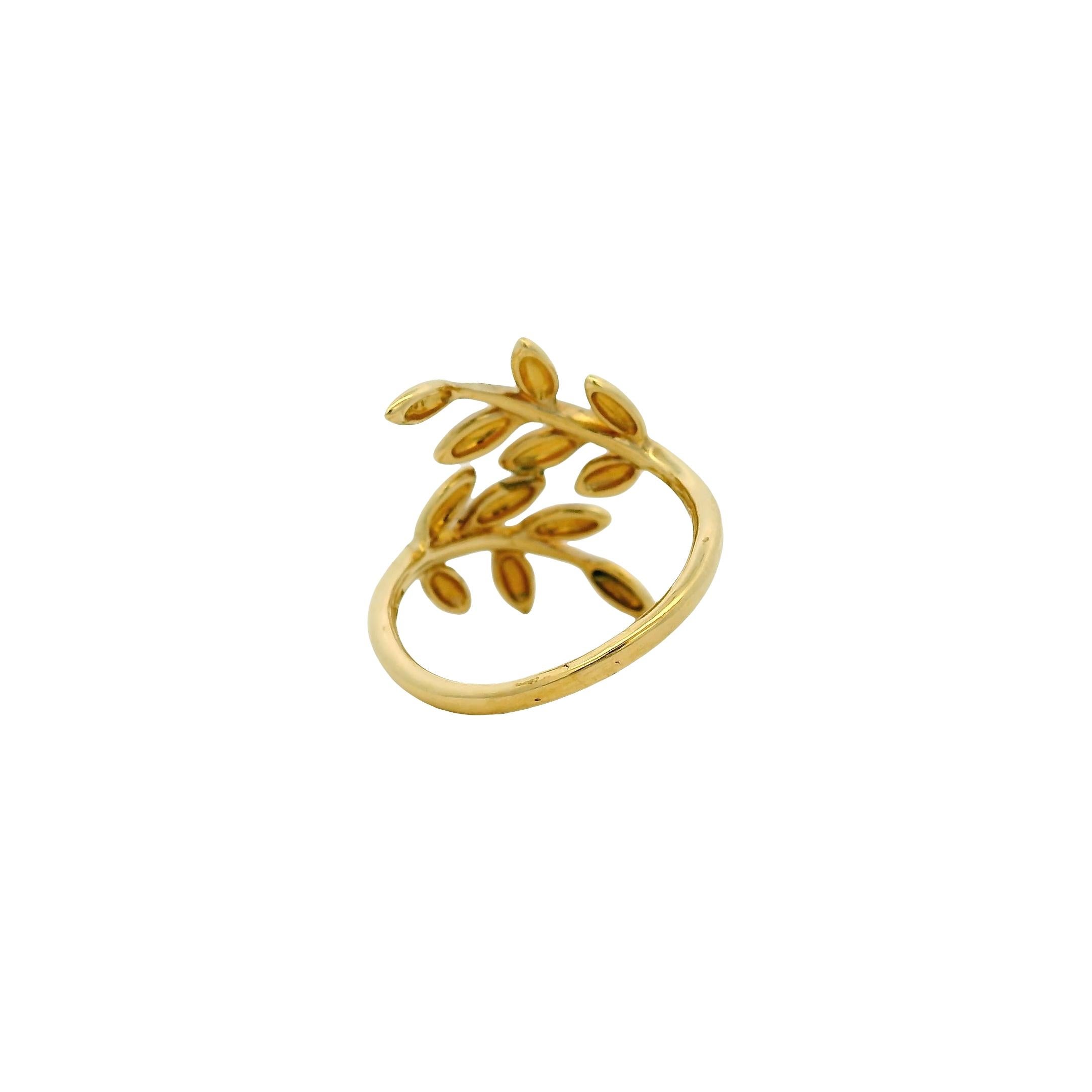 Gabriel & Co. Anello Bypass con Foglia d'Olivo in oro giallo 14k in vendita 1